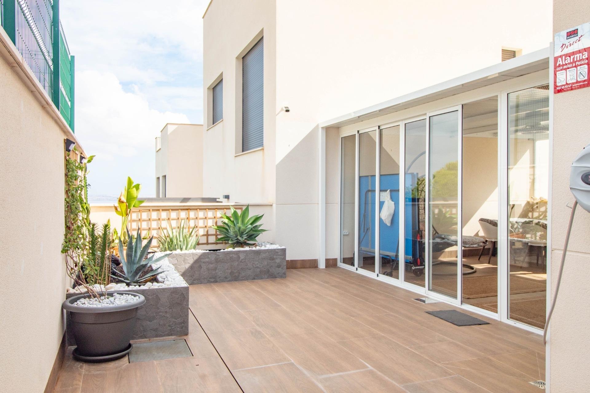 Odsprzedaż - Mieszkanie w bloku - San Miguel de Salinas