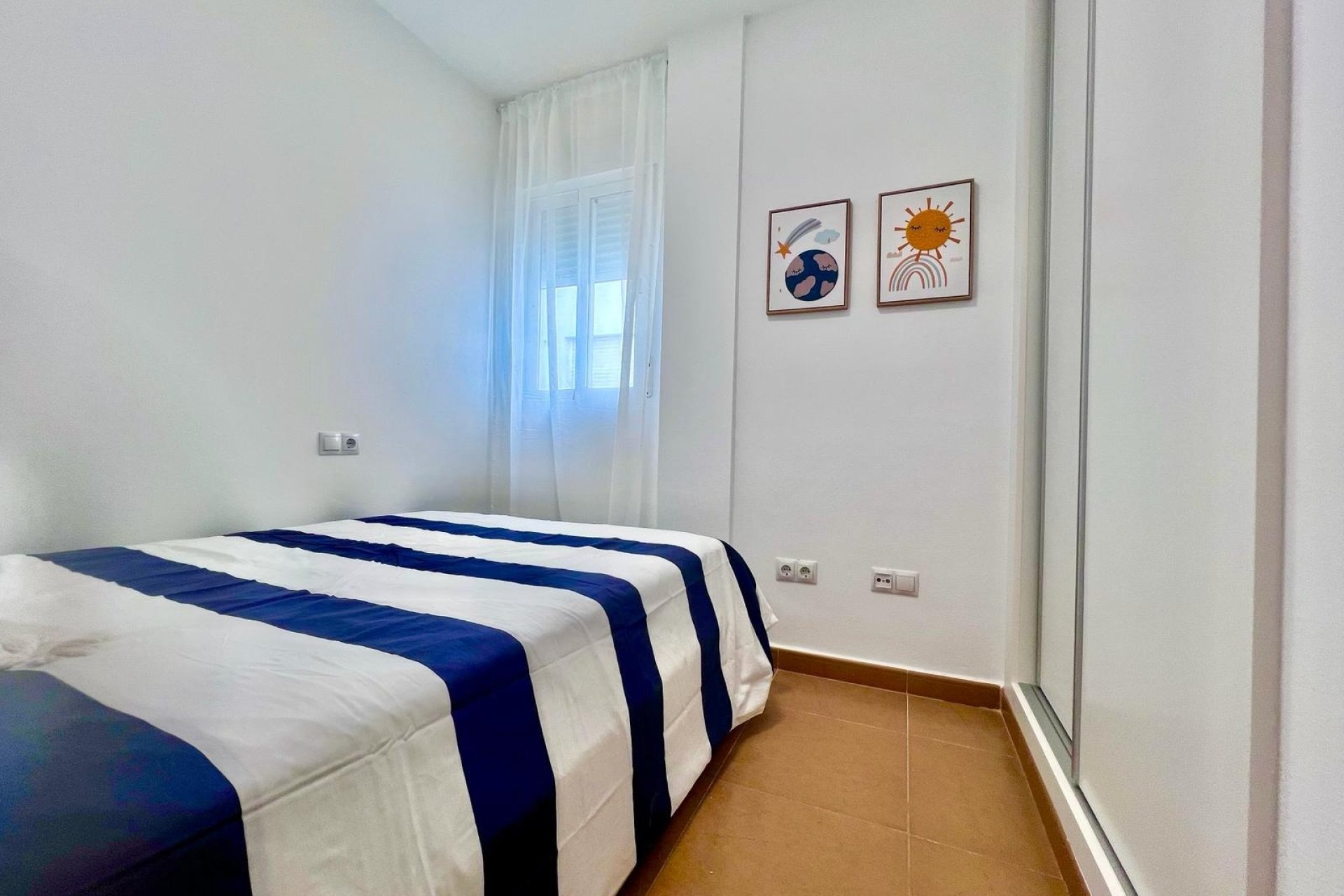 Odsprzedaż - Mieszkanie w bloku - Torrevieja - El Acequión - Los Náufragos