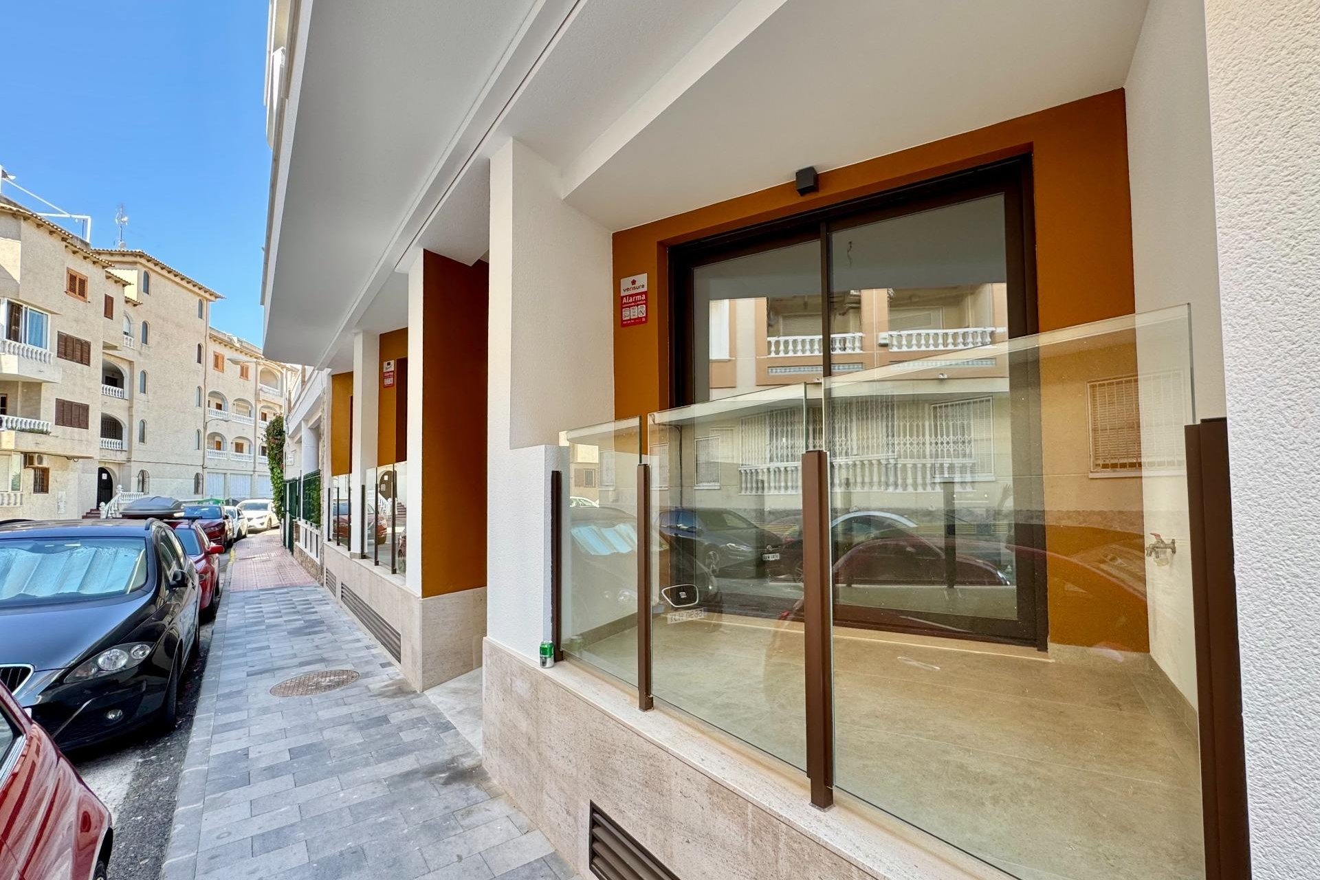 Odsprzedaż - Mieszkanie w bloku - Torrevieja - Habaneras