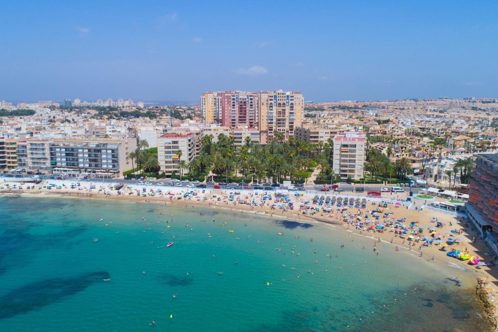 Odsprzedaż - Mieszkanie w bloku - Torrevieja - Playa de los Locos