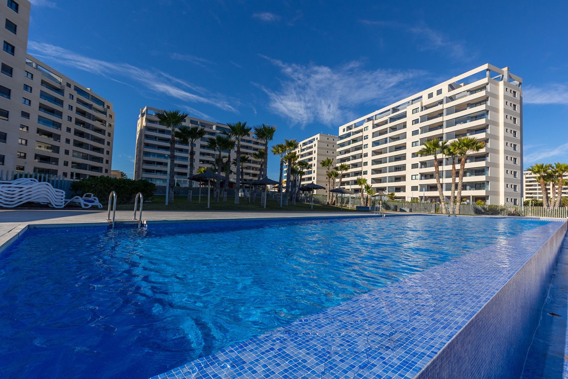 Odsprzedaż - Mieszkanie w bloku - Torrevieja - Punta Prima
