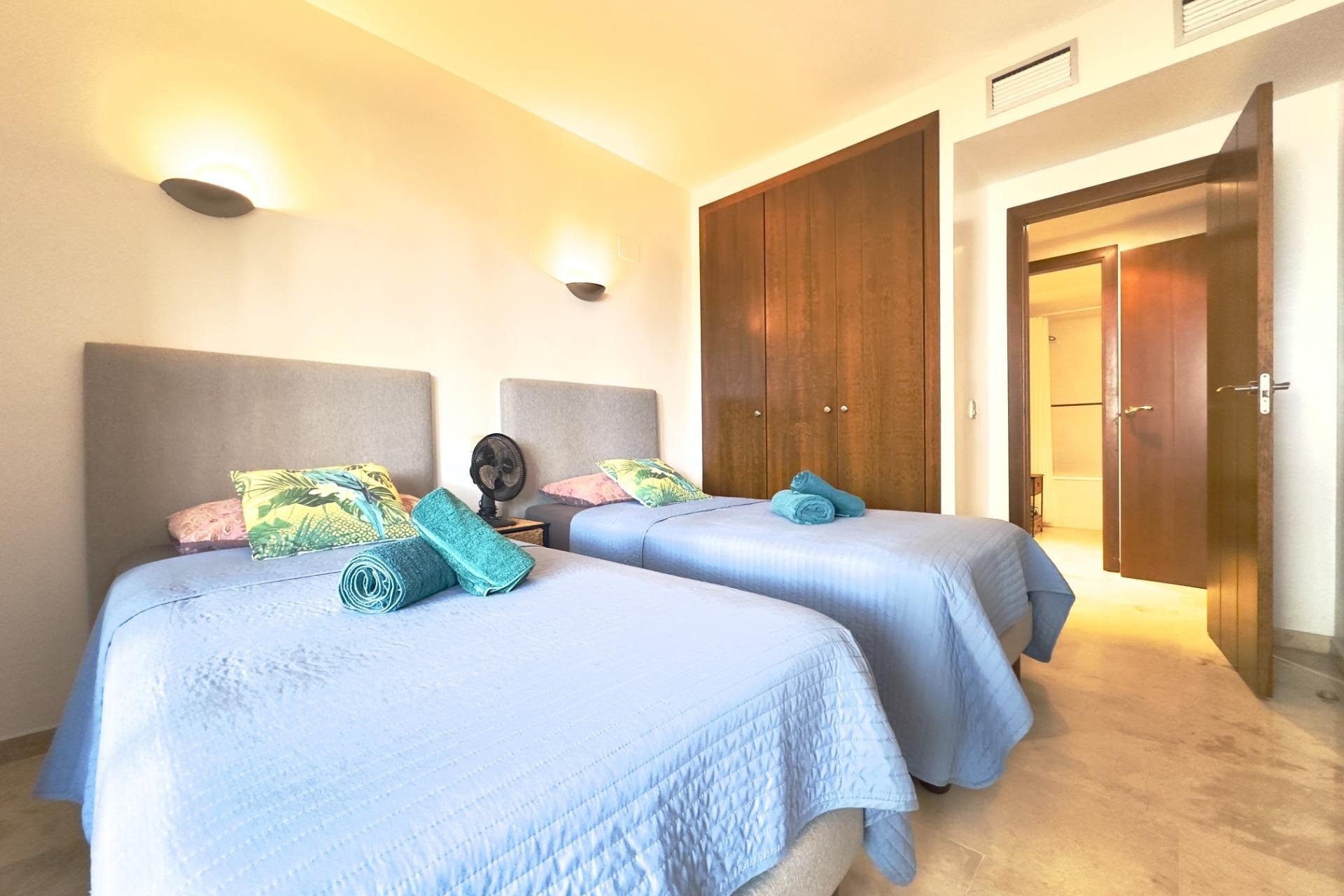Odsprzedaż - Mieszkanie w bloku - Torrevieja - Punta Prima