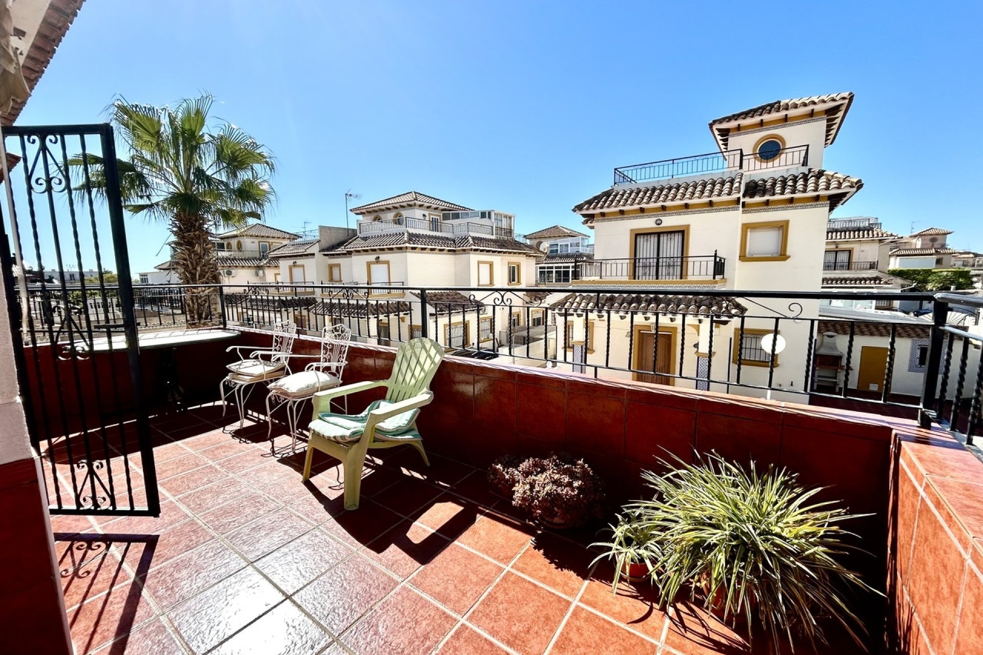 Odsprzedaż - Mieszkanie w bloku - Torrevieja - Punta Prima
