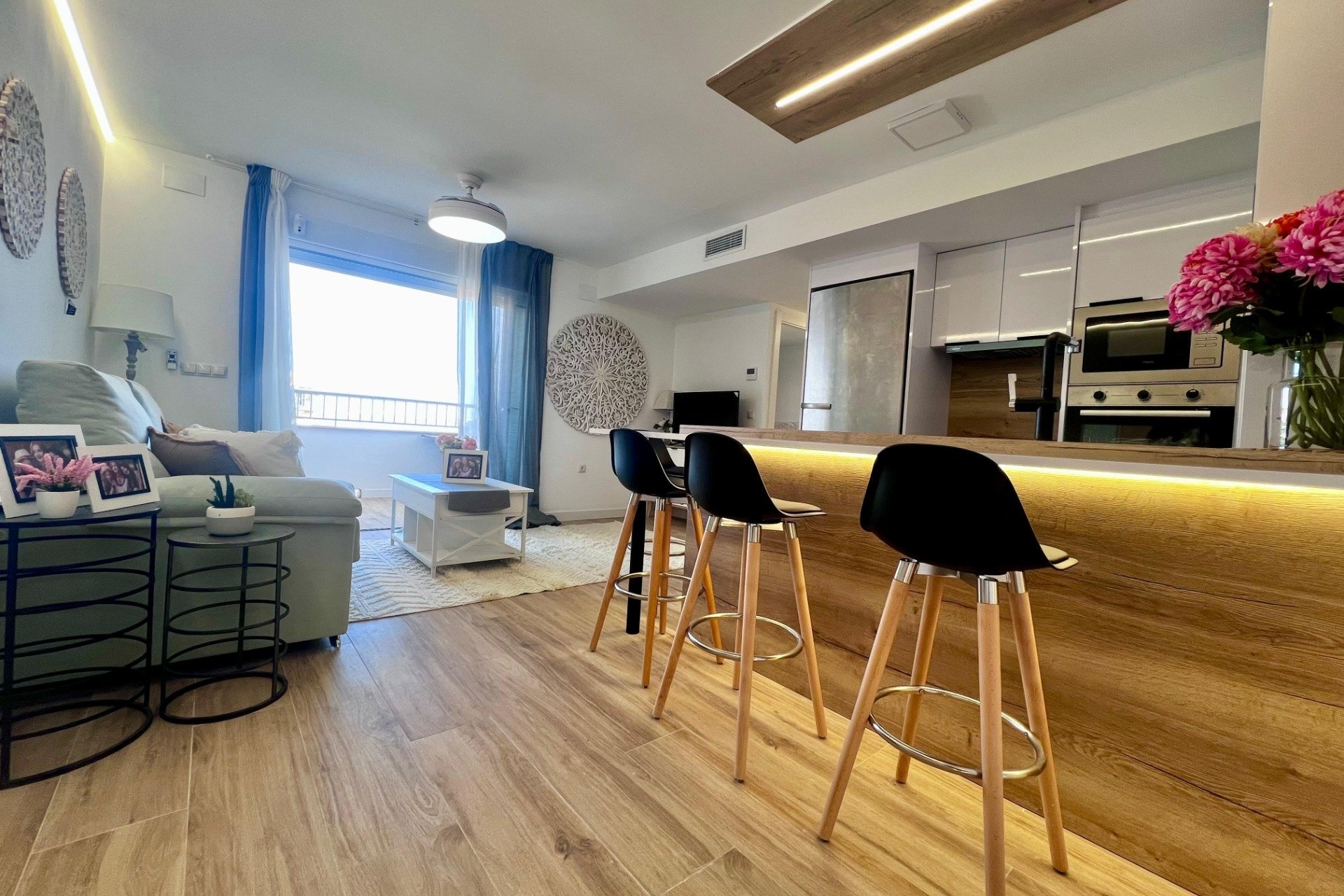 Odsprzedaż - Mieszkanie w bloku - Torrevieja - Punta Prima