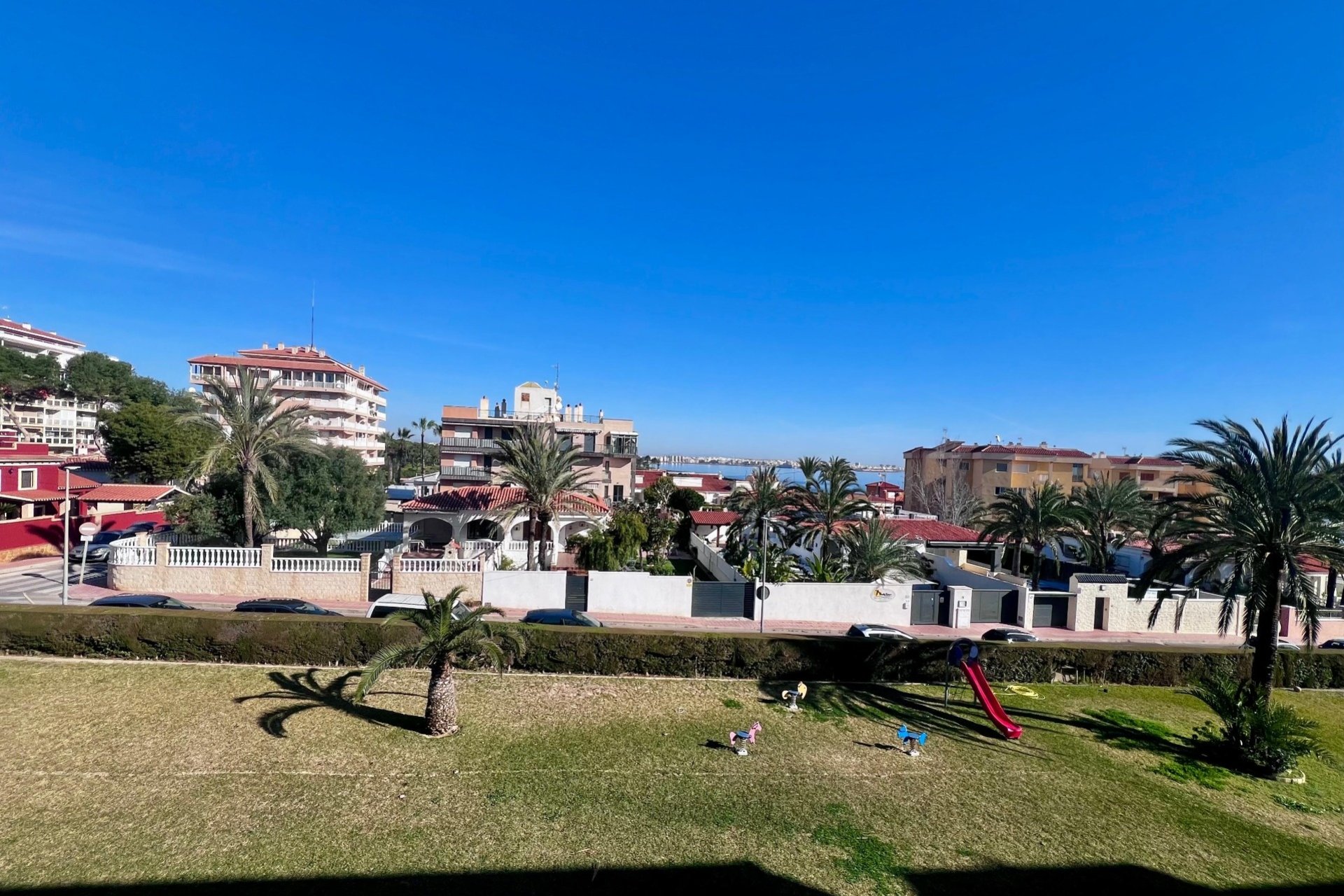 Odsprzedaż - Mieszkanie w bloku - Torrevieja - Punta Prima