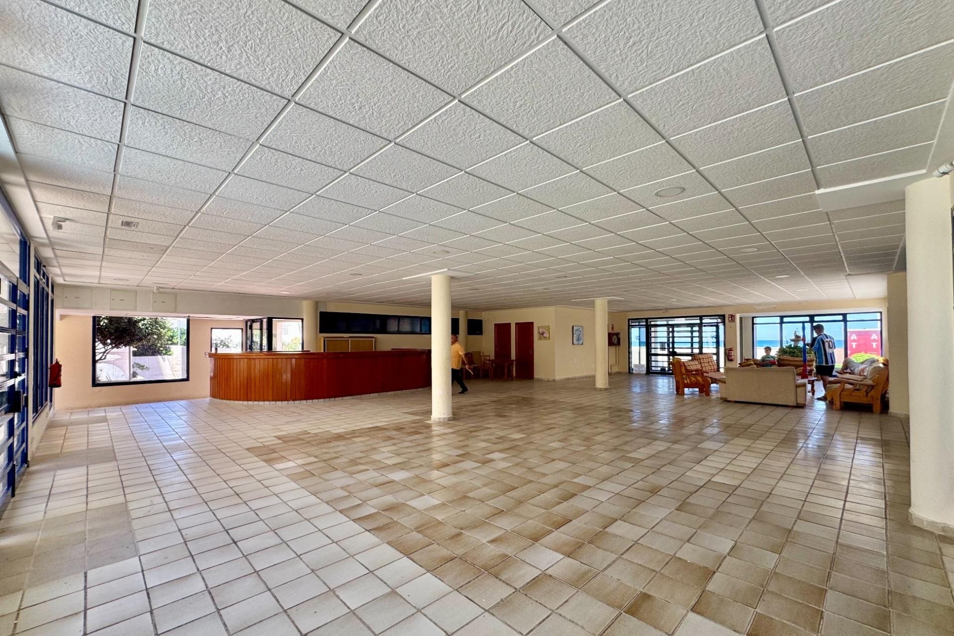 Odsprzedaż - Mieszkanie w bloku - Torrevieja - Torre la mata