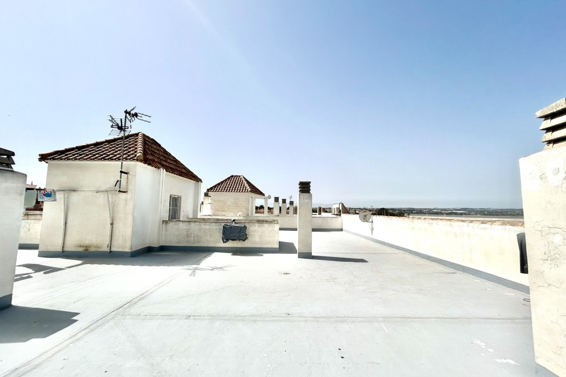 Odsprzedaż - Mieszkanie w bloku - Torrevieja