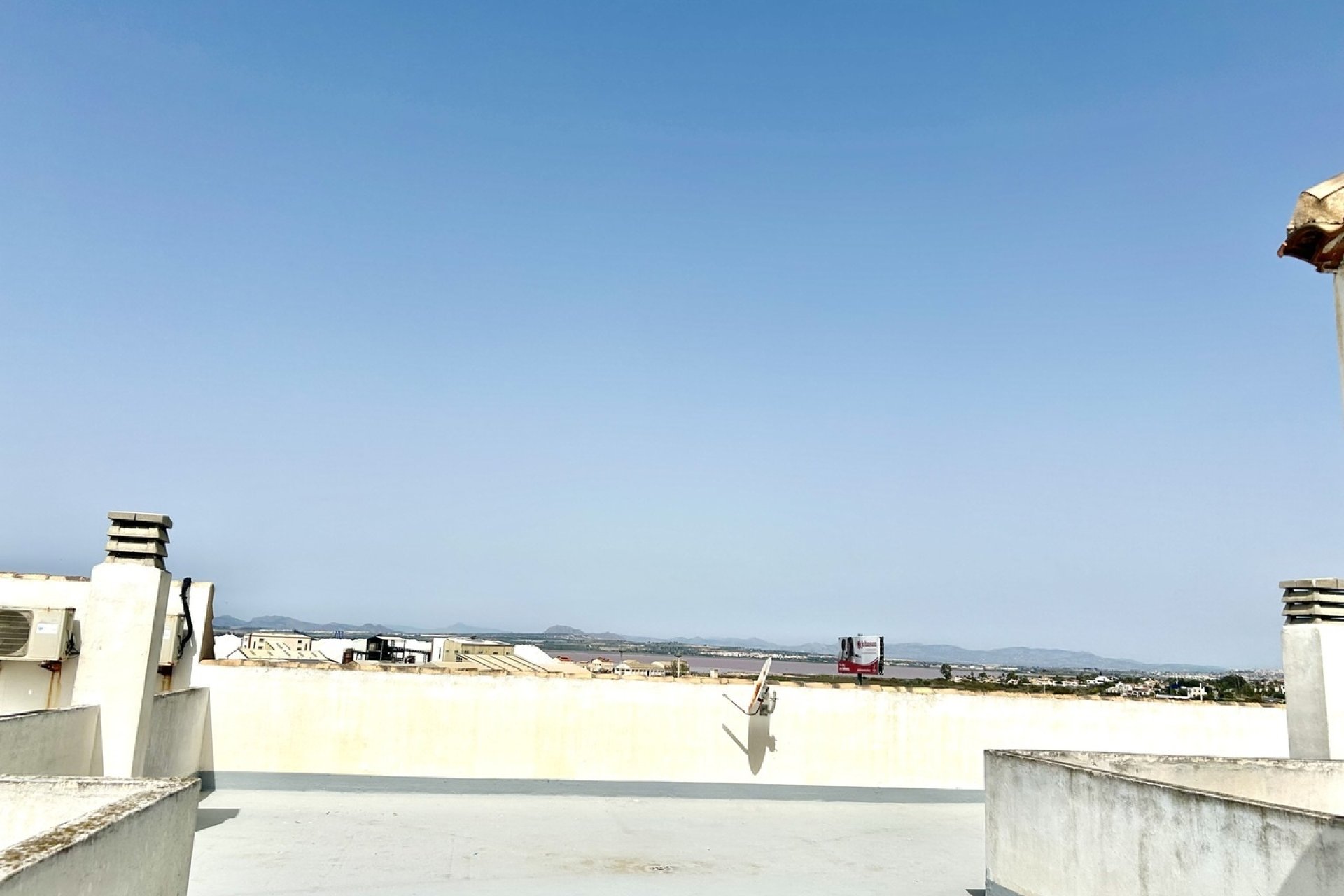 Odsprzedaż - Mieszkanie w bloku - Torrevieja