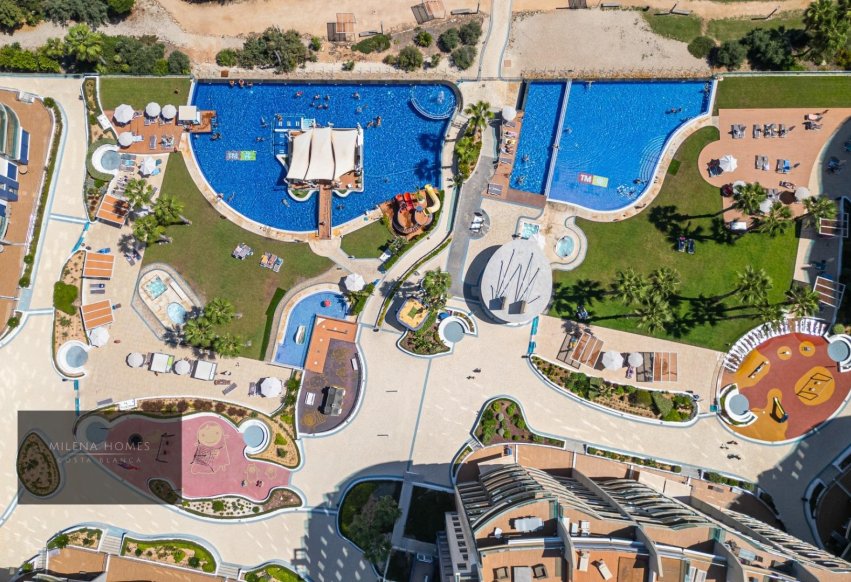 Odsprzedaż - Mieszkanie w bloku - Torrevieja