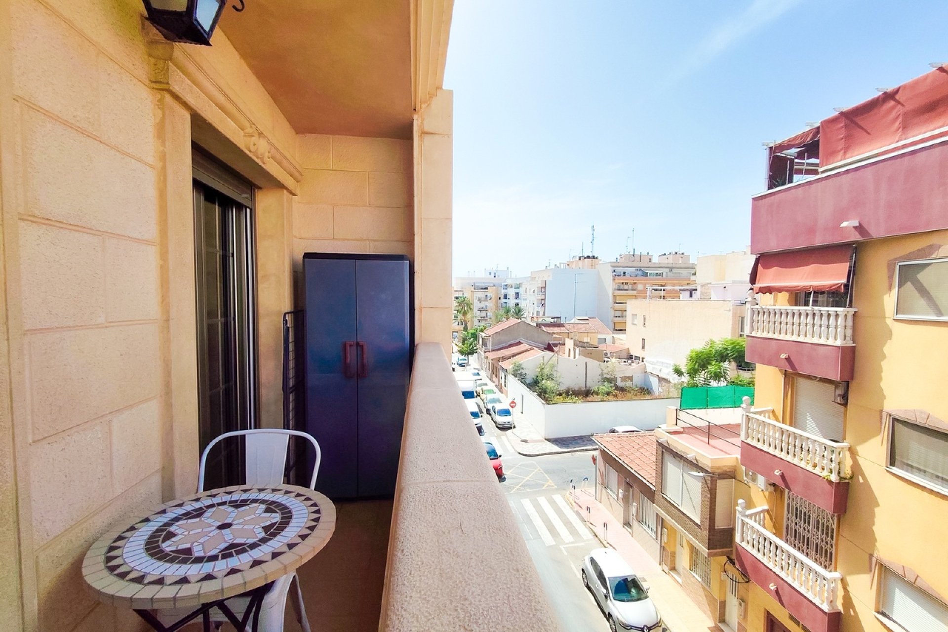 Odsprzedaż - Mieszkanie w bloku - Torrevieja