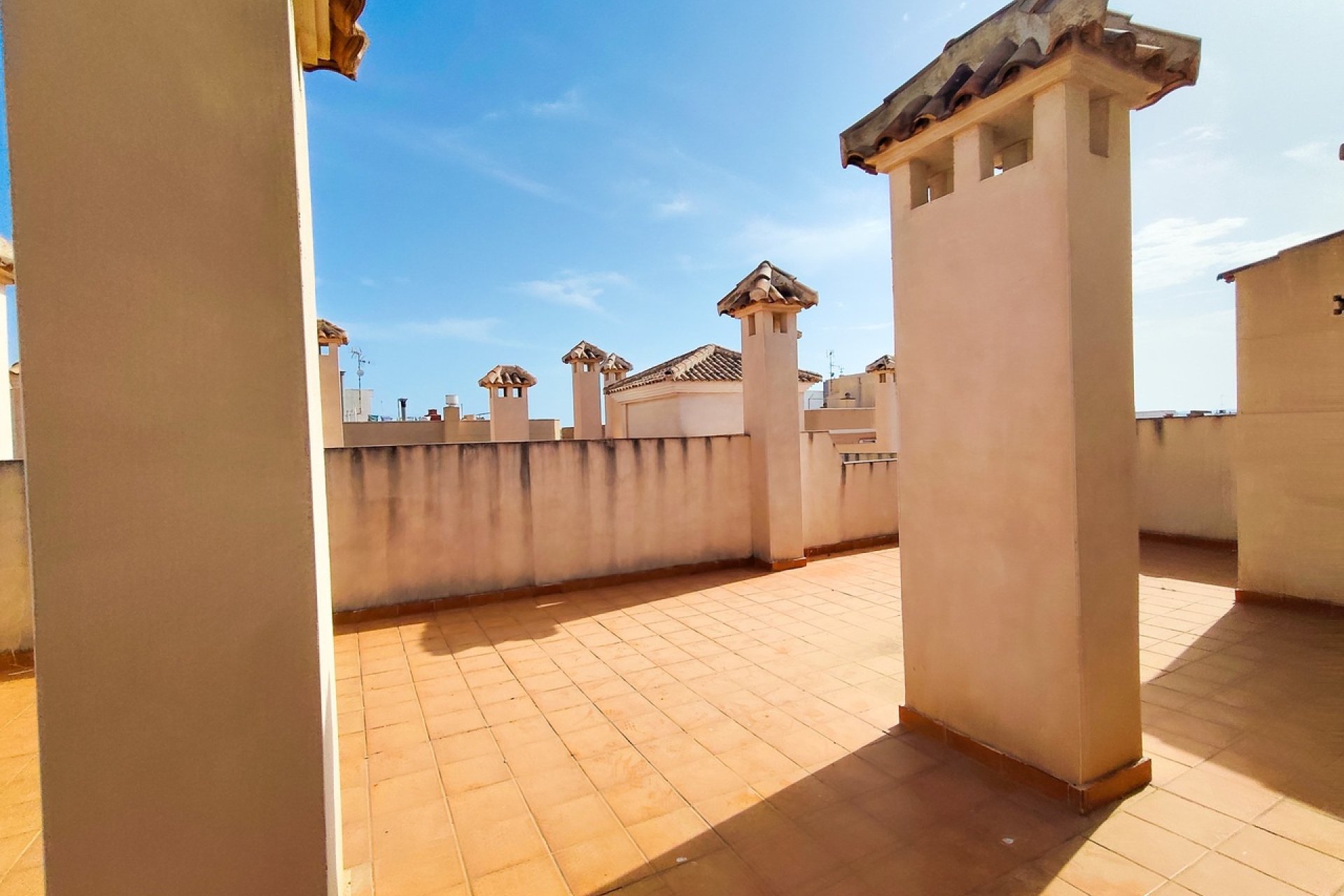 Odsprzedaż - Mieszkanie w bloku - Torrevieja