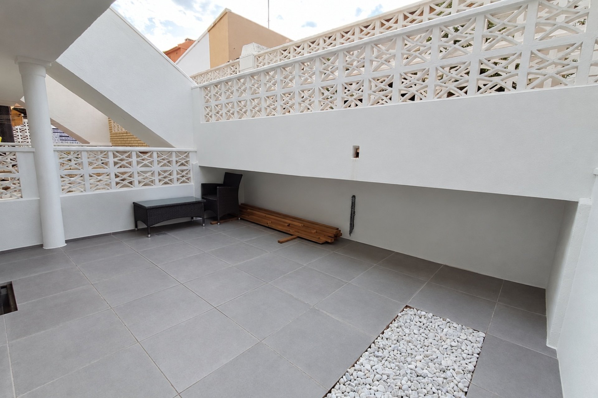Odsprzedaż - Mieszkanie w bloku - Torrevieja