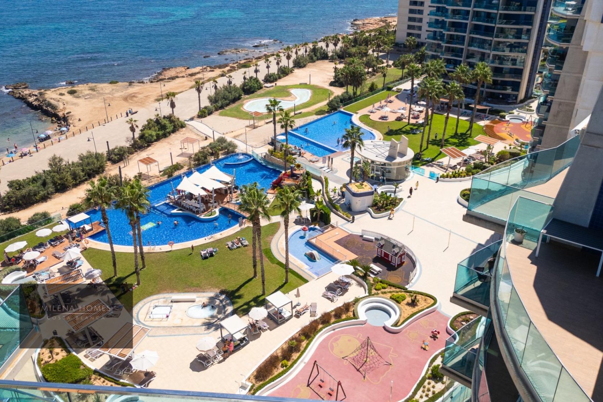 Odsprzedaż - Mieszkanie w bloku - Torrevieja