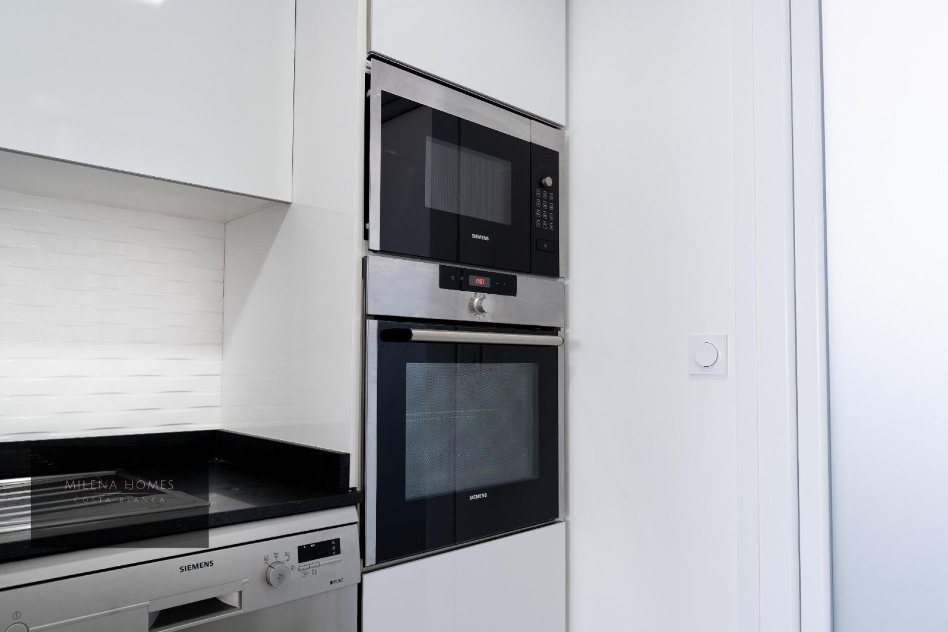 Odsprzedaż - Mieszkanie w bloku - Torrevieja