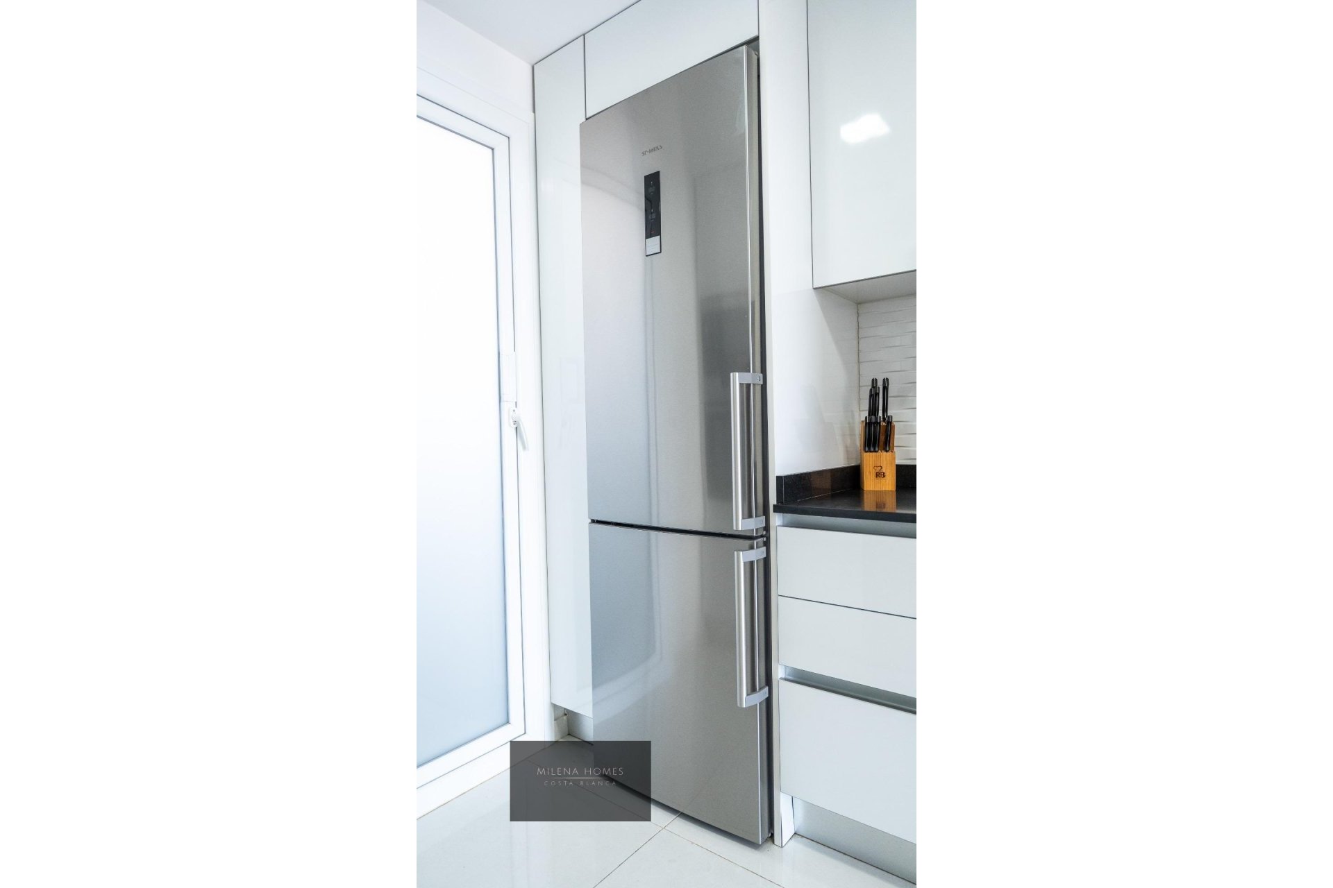 Odsprzedaż - Mieszkanie w bloku - Torrevieja