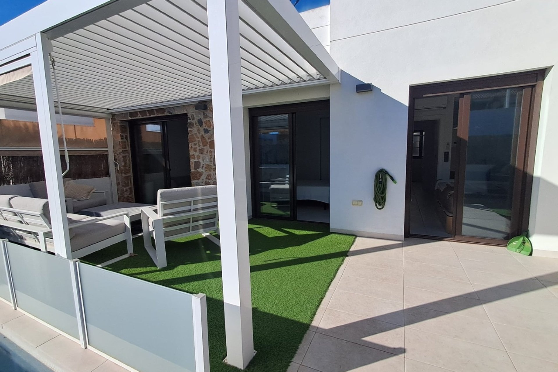 Odsprzedaż - Villa - Orihuela Costa - Cabo Roig