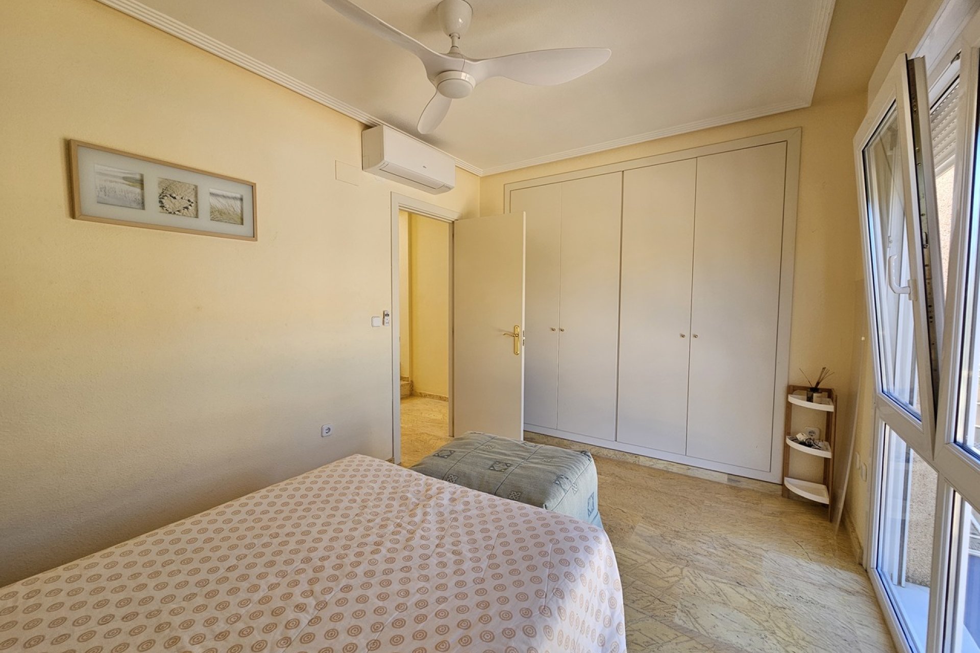 Odsprzedaż - Villa - Orihuela Costa - Cabo Roig