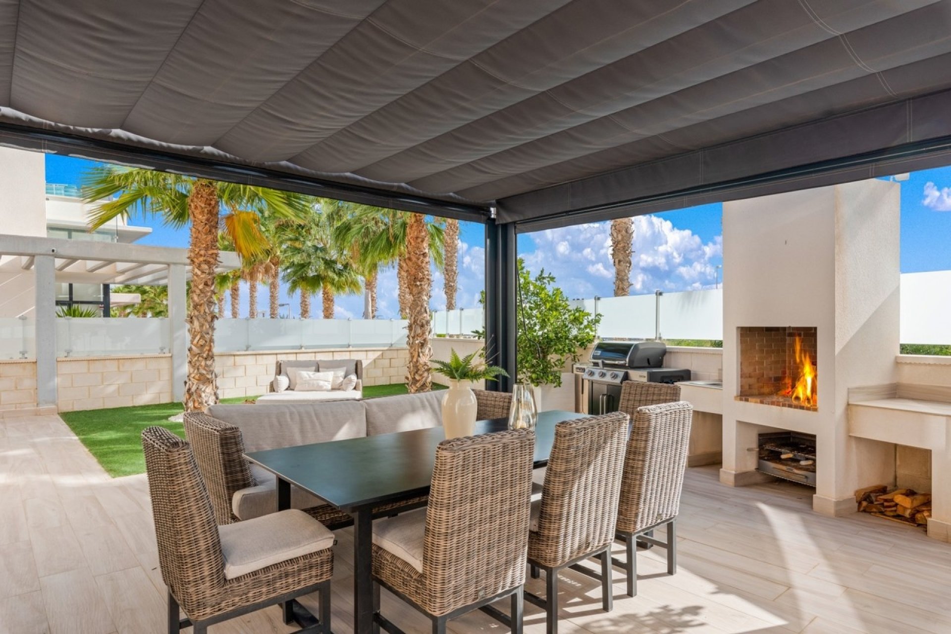 Odsprzedaż - Villa - Orihuela Costa - Cabo Roig