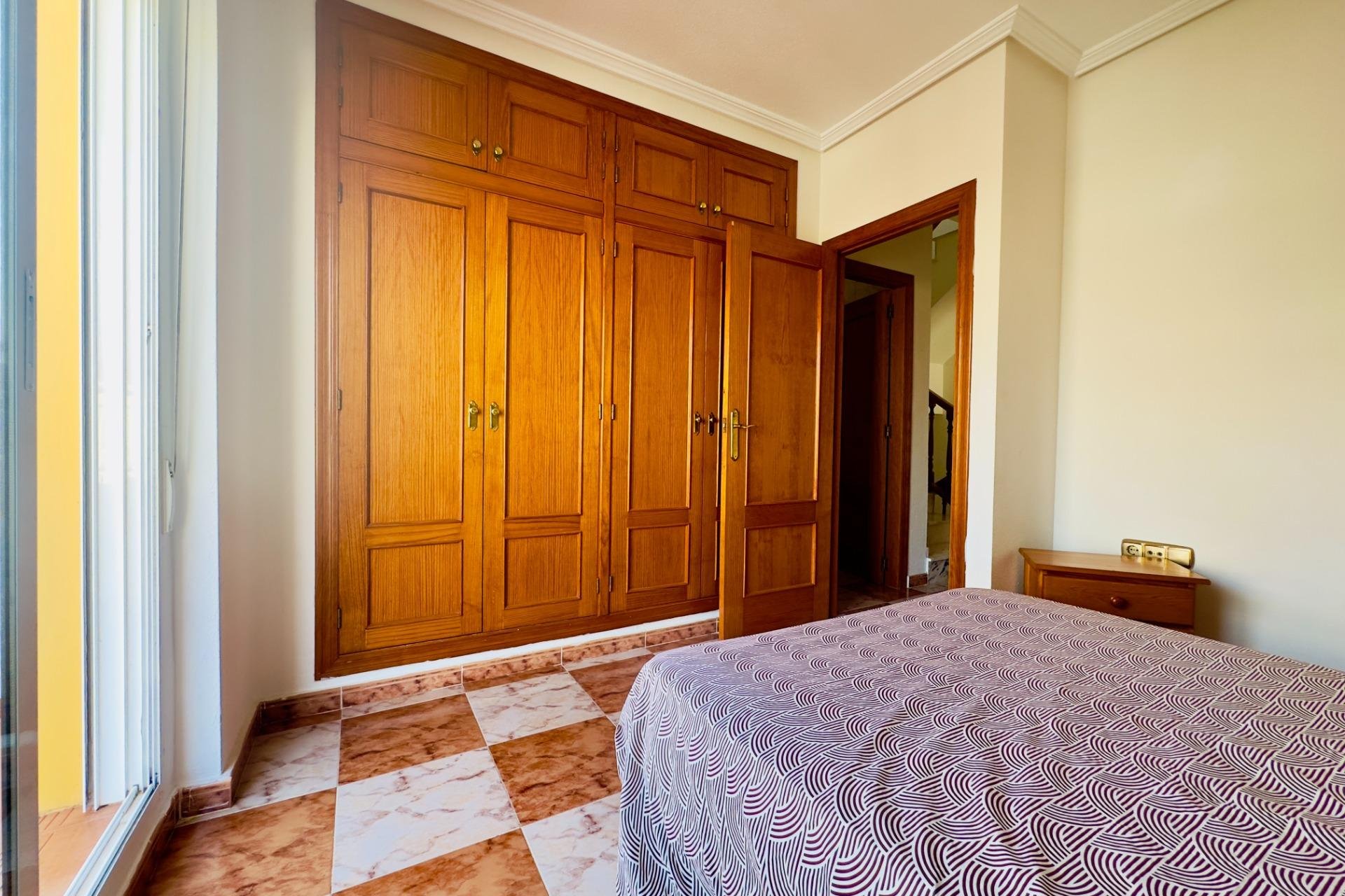 Odsprzedaż - Villa - Orihuela Costa - Cabo Roig