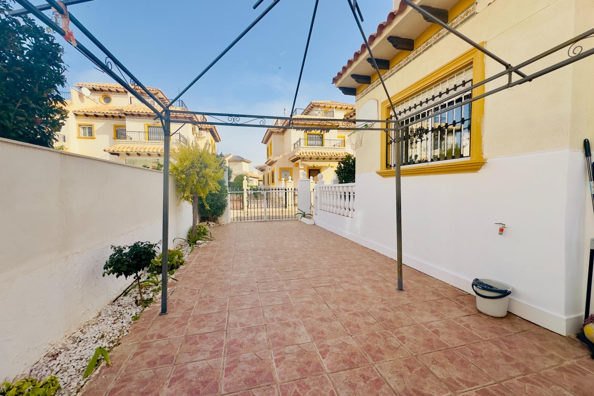 Odsprzedaż - Villa - Orihuela Costa - Cabo Roig