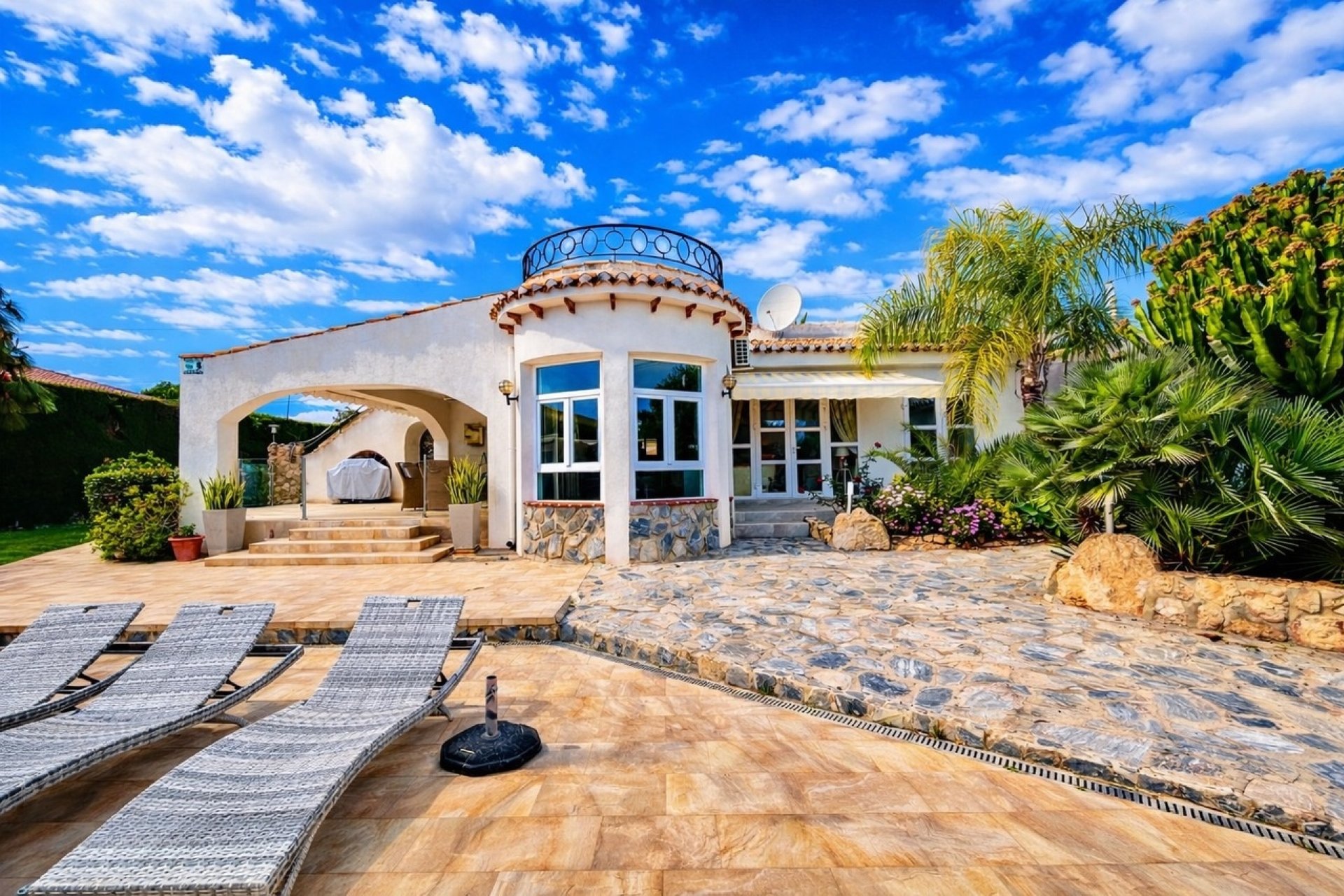 Odsprzedaż - Villa - Orihuela Costa - Cabo Roig