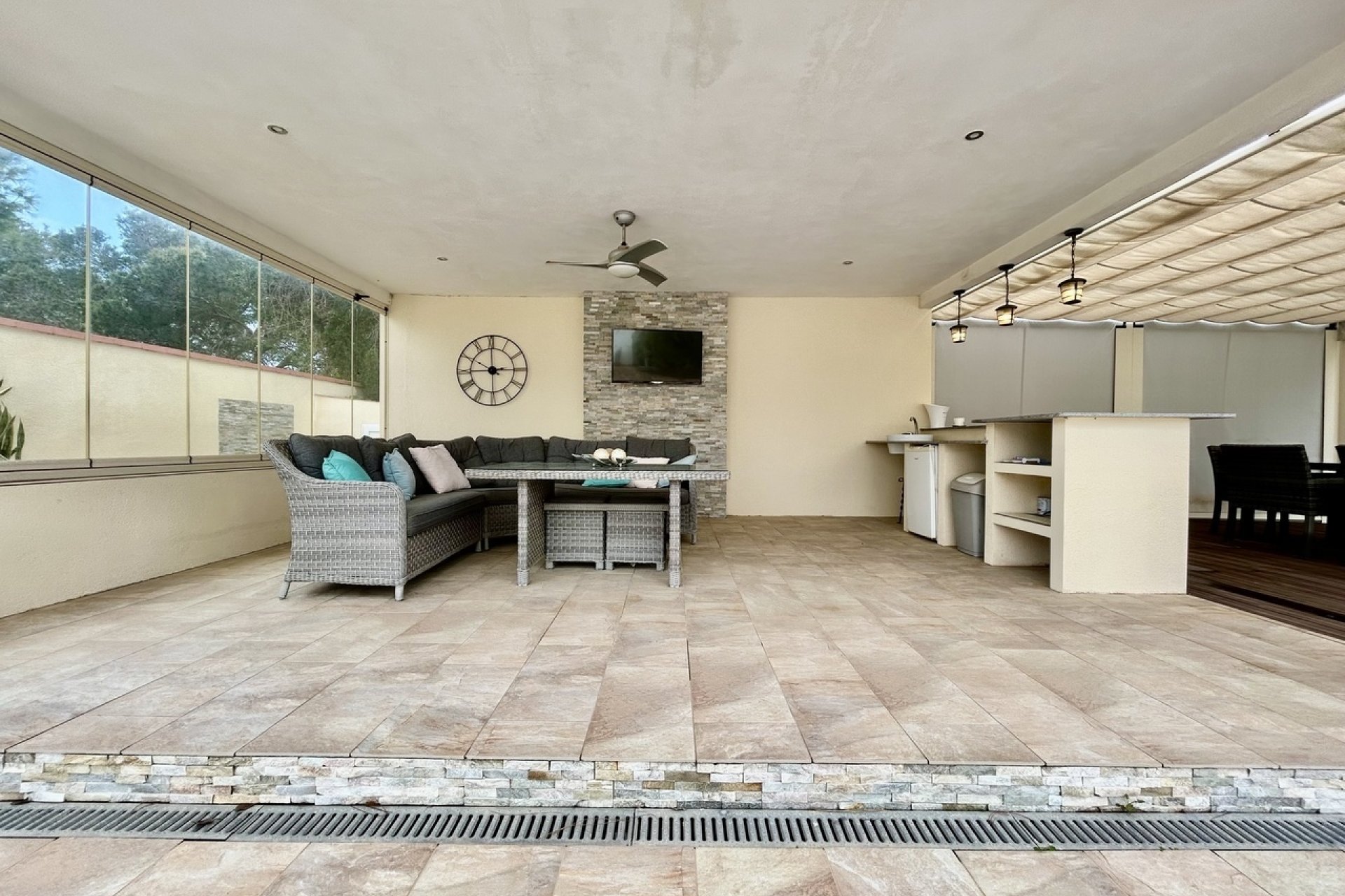 Odsprzedaż - Villa - Orihuela Costa - Cabo Roig