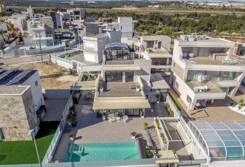 Odsprzedaż - Villa - Orihuela Costa - Campoamor