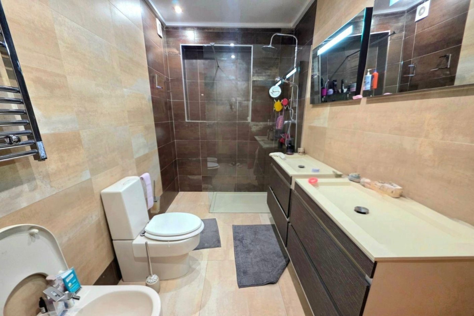 Odsprzedaż - Villa - Orihuela Costa - Campoamor