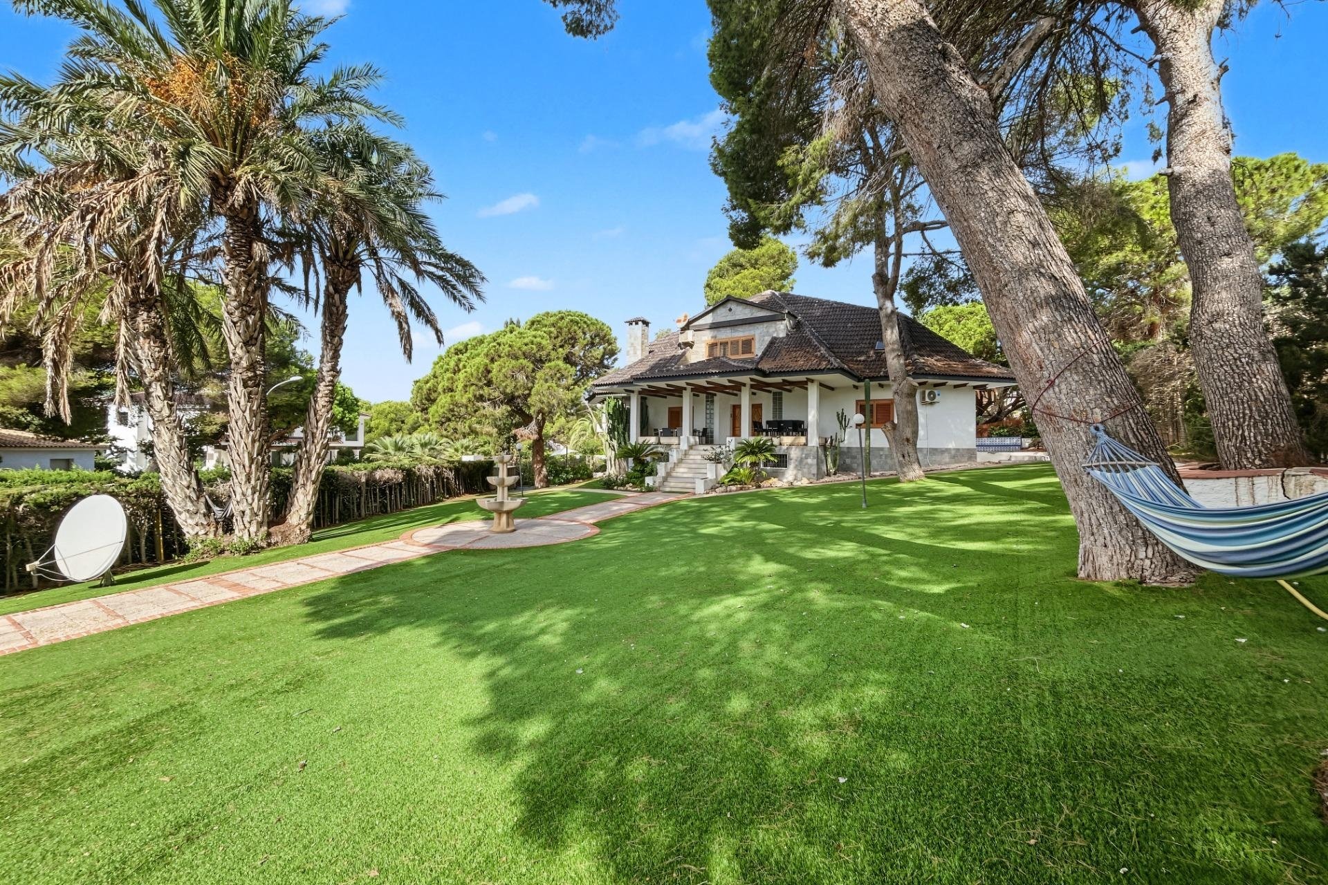 Odsprzedaż - Villa - Orihuela Costa - Campoamor