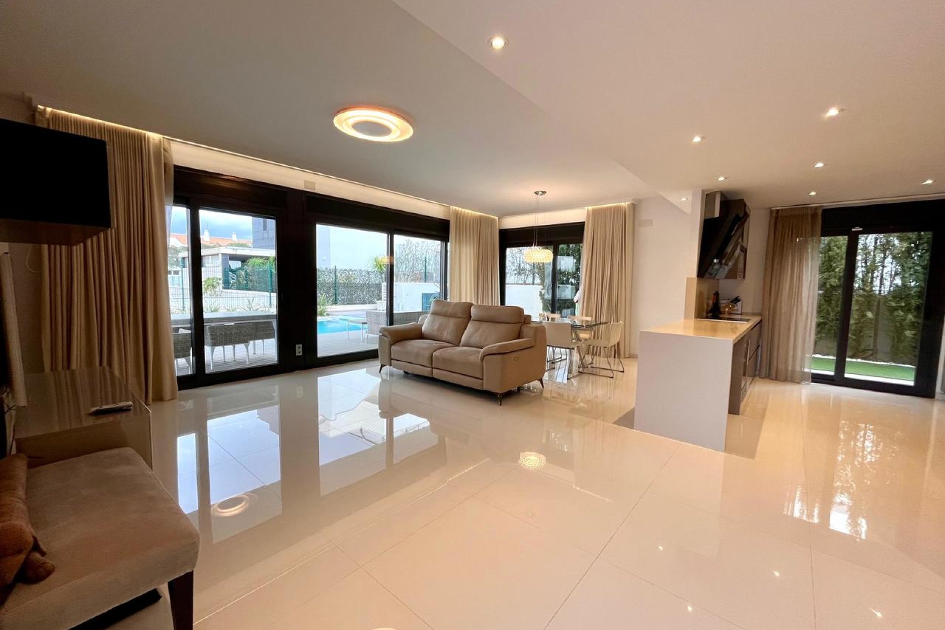 Odsprzedaż - Villa - Orihuela Costa - Dehesa de Campoamor