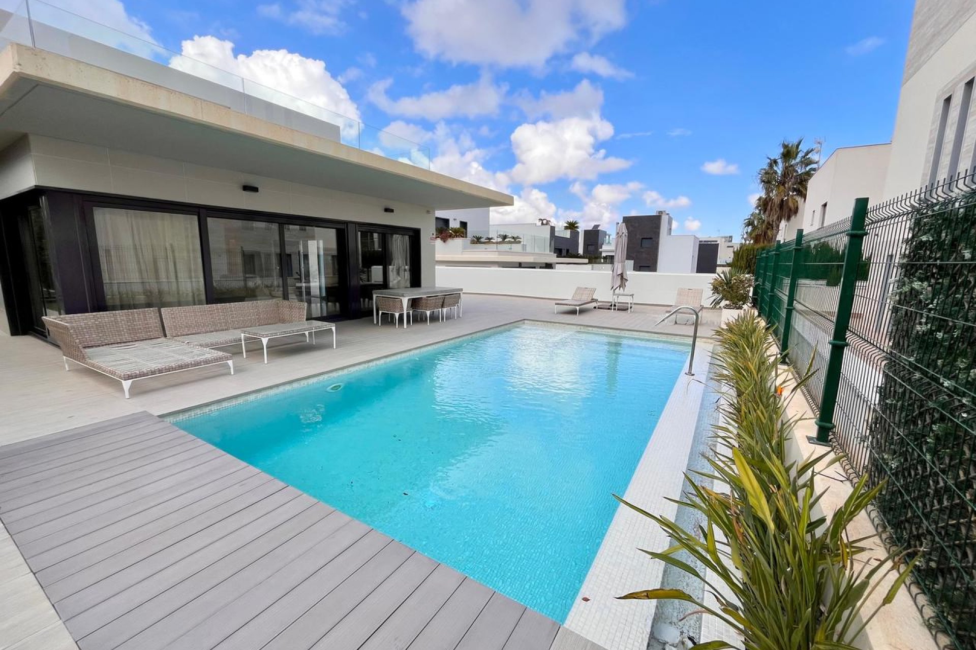 Odsprzedaż - Villa - Orihuela Costa - Dehesa de Campoamor