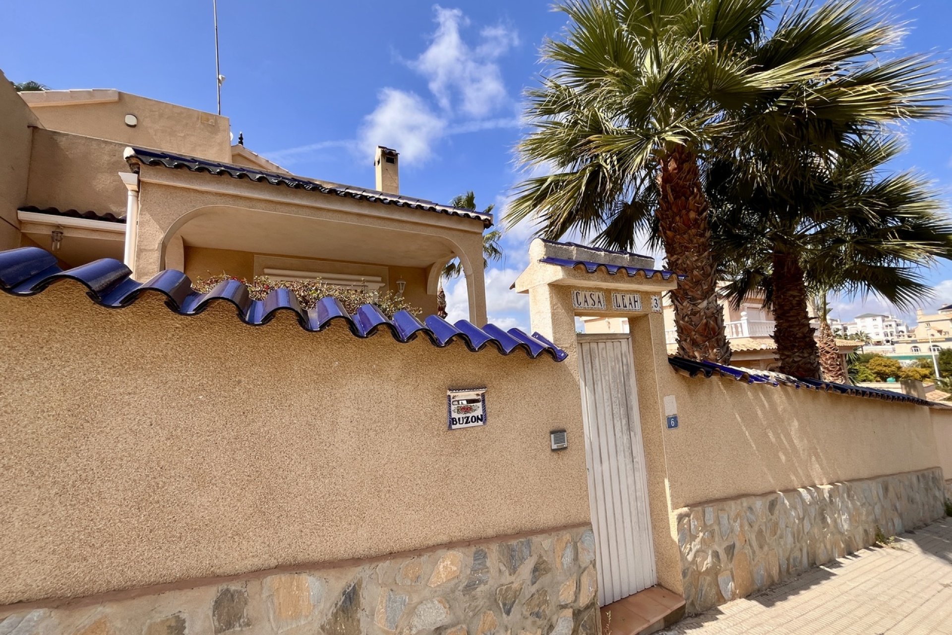 Odsprzedaż - Villa - Orihuela Costa - La Zenia