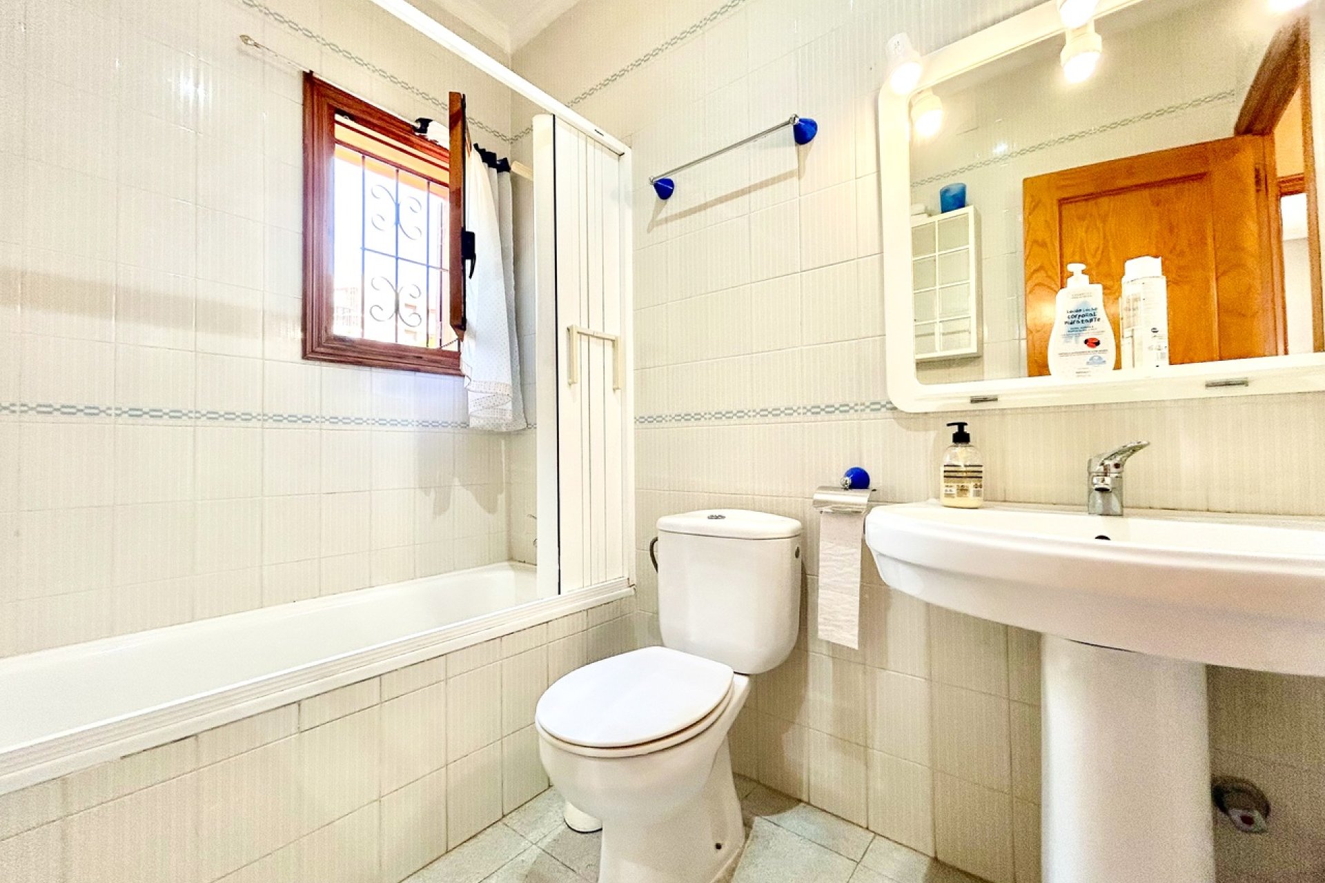 Odsprzedaż - Villa - Orihuela Costa - La Zenia