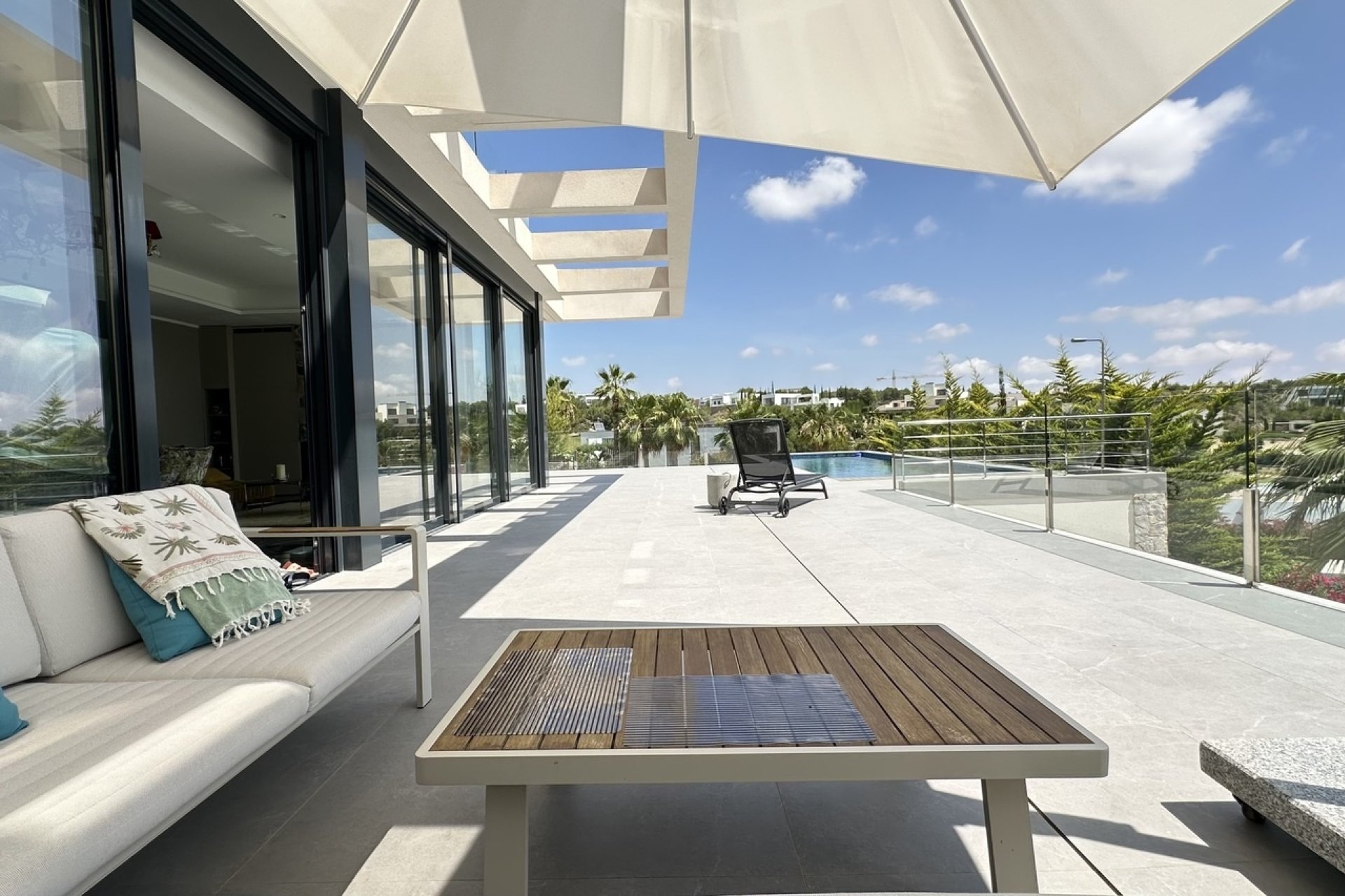 Odsprzedaż - Villa - Orihuela Costa - Las Colinas Golf - Country Club