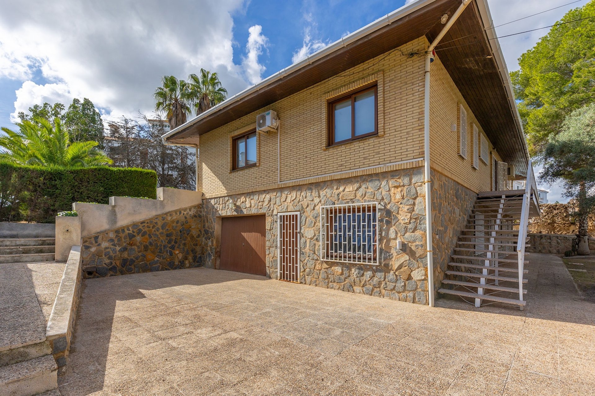 Odsprzedaż - Villa - Orihuela Costa - Las Filipinas