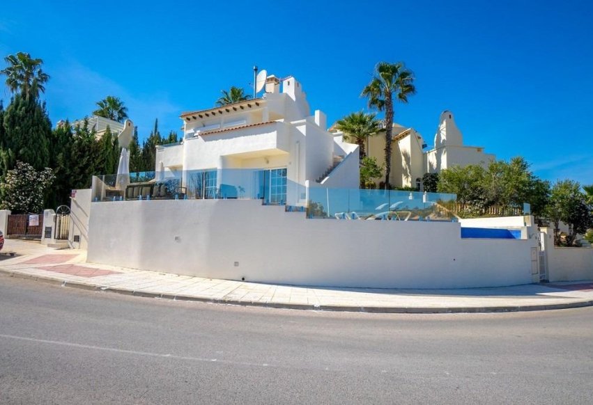 Odsprzedaż - Villa - Orihuela Costa - Las Ramblas