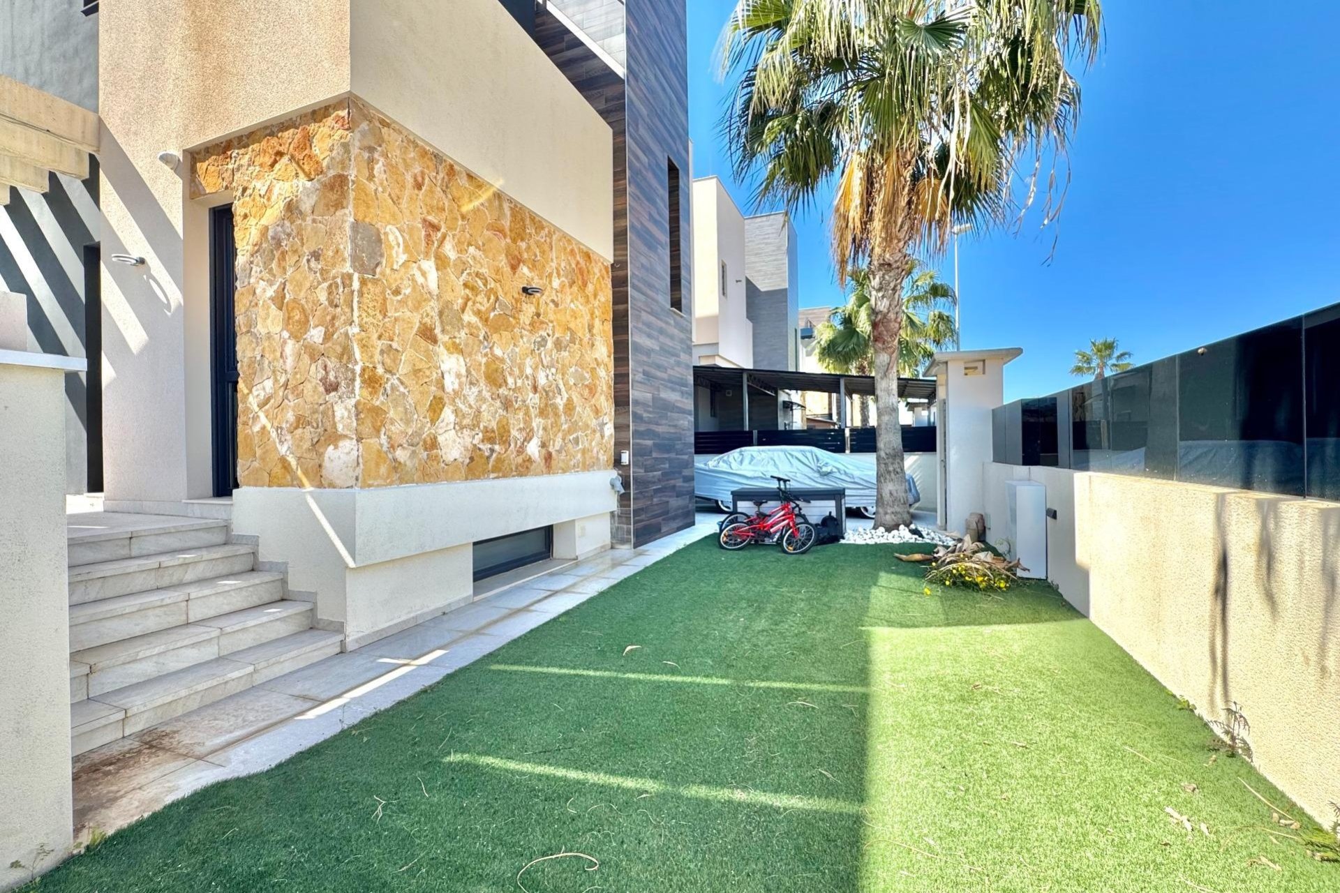 Odsprzedaż - Villa - Orihuela Costa - Lomas de Cabo Roig