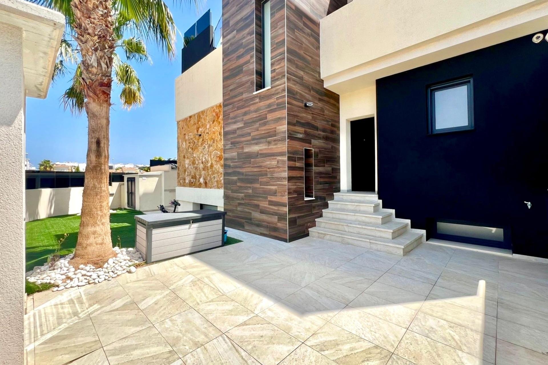 Odsprzedaż - Villa - Orihuela Costa - Lomas de Cabo Roig