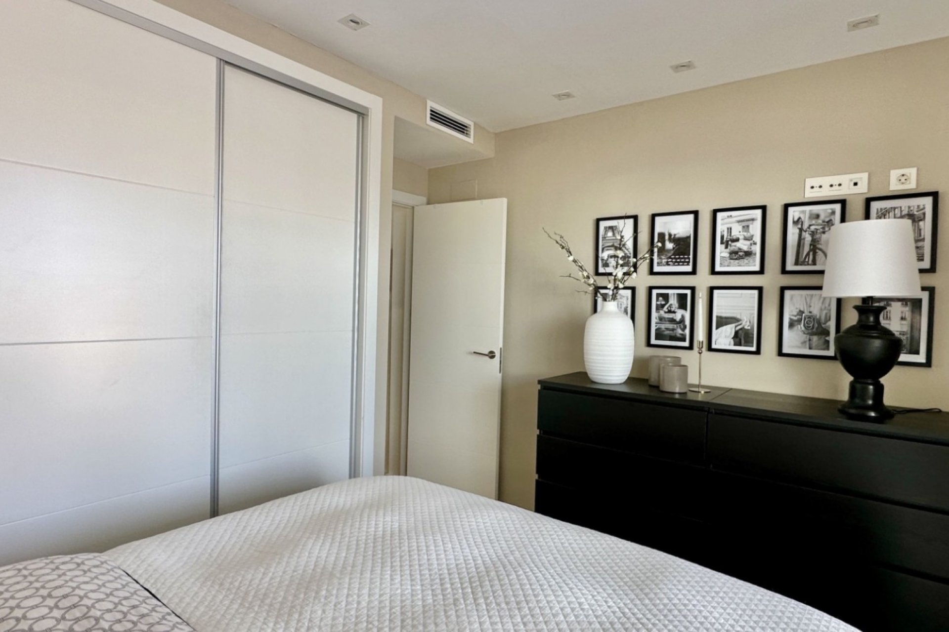 Odsprzedaż - Villa - Orihuela Costa - Lomas de Cabo Roig