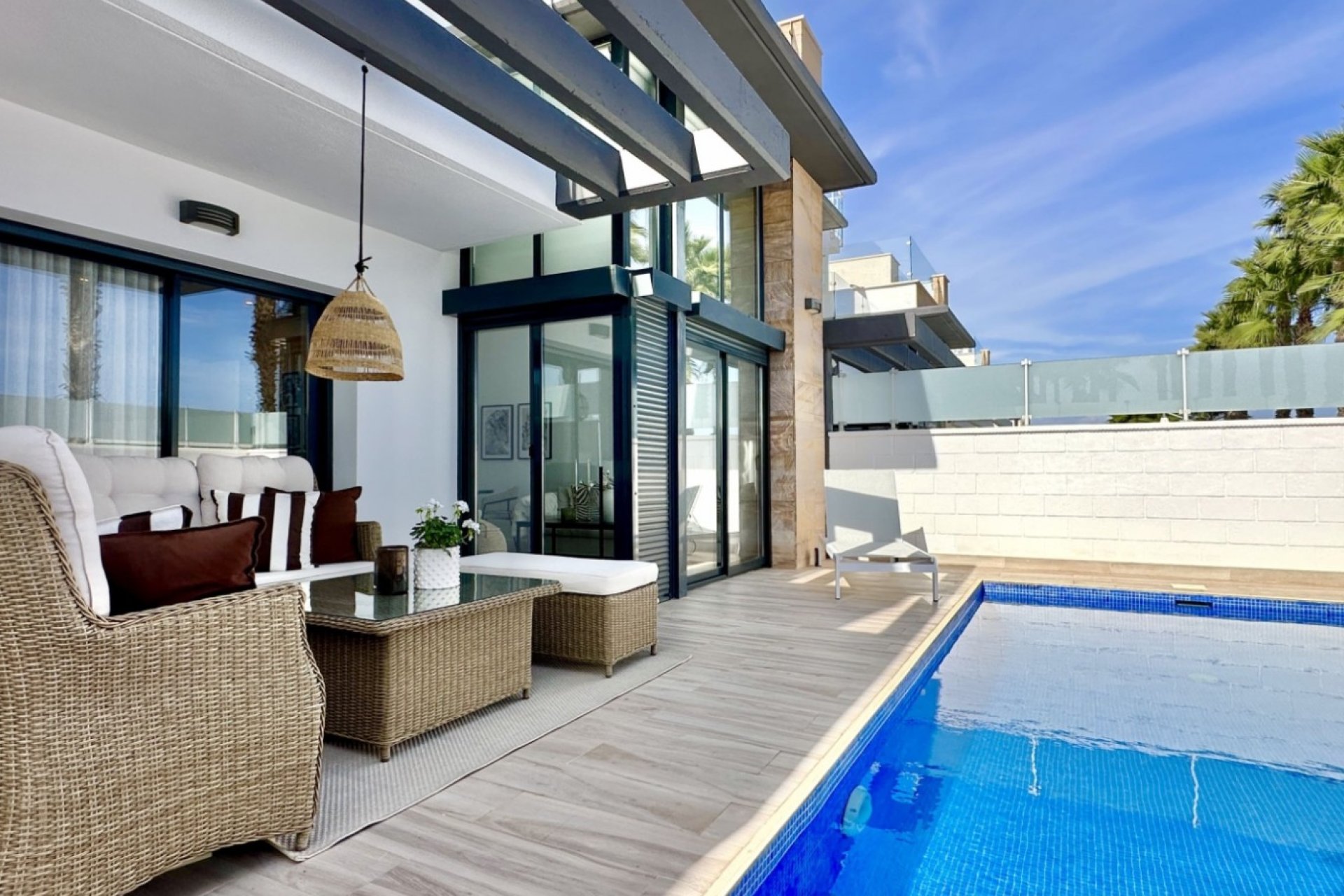 Odsprzedaż - Villa - Orihuela Costa - Lomas de Cabo Roig