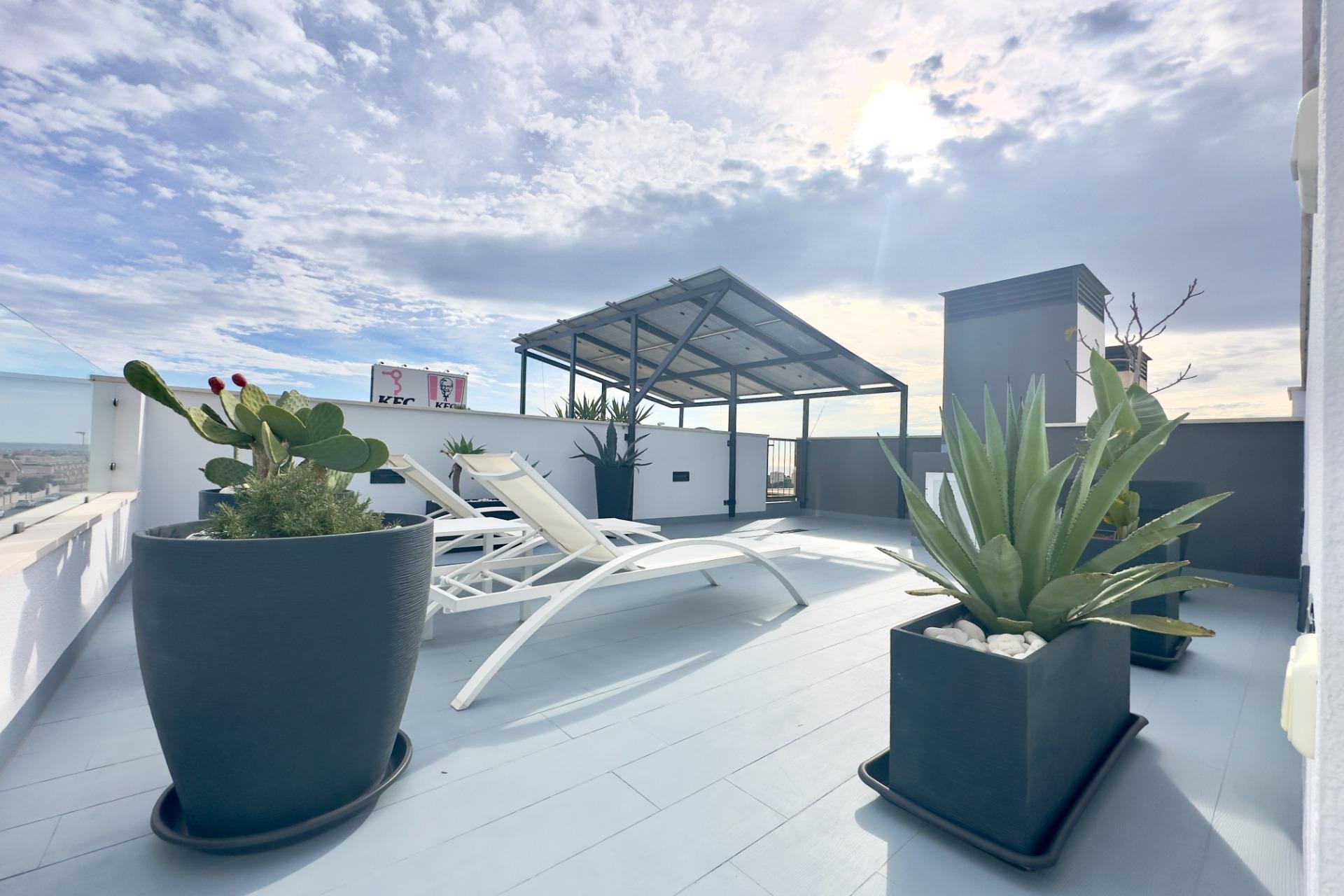 Odsprzedaż - Villa - Orihuela Costa - Lomas de Cabo Roig