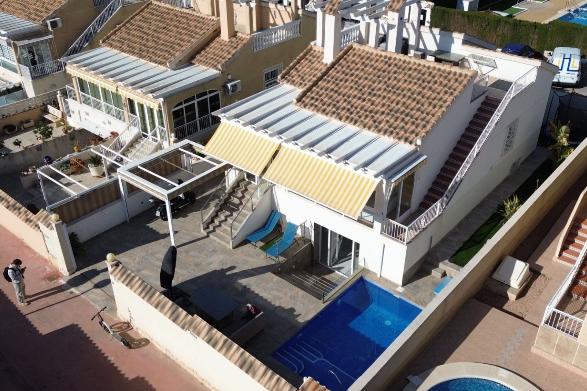 Odsprzedaż - Villa - Orihuela Costa - Los Altos