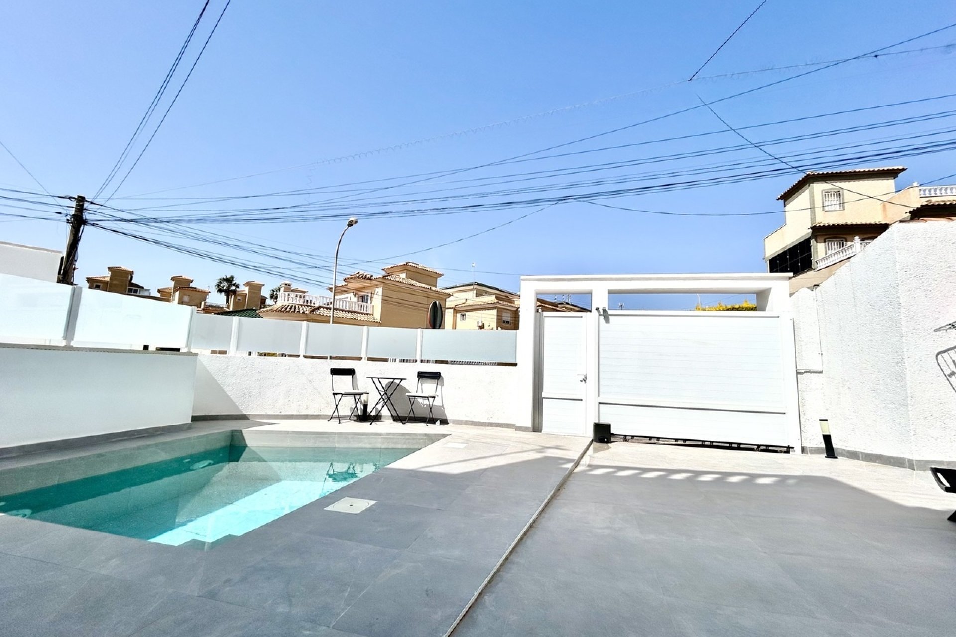 Odsprzedaż - Villa - Orihuela Costa - Villamartín