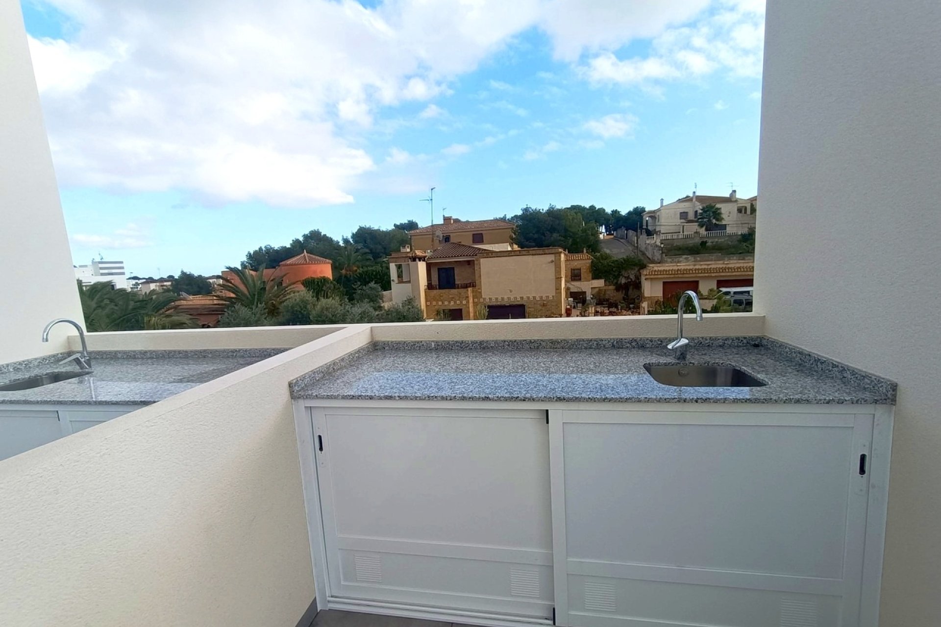 Odsprzedaż - Villa - Orihuela Costa - Villamartín