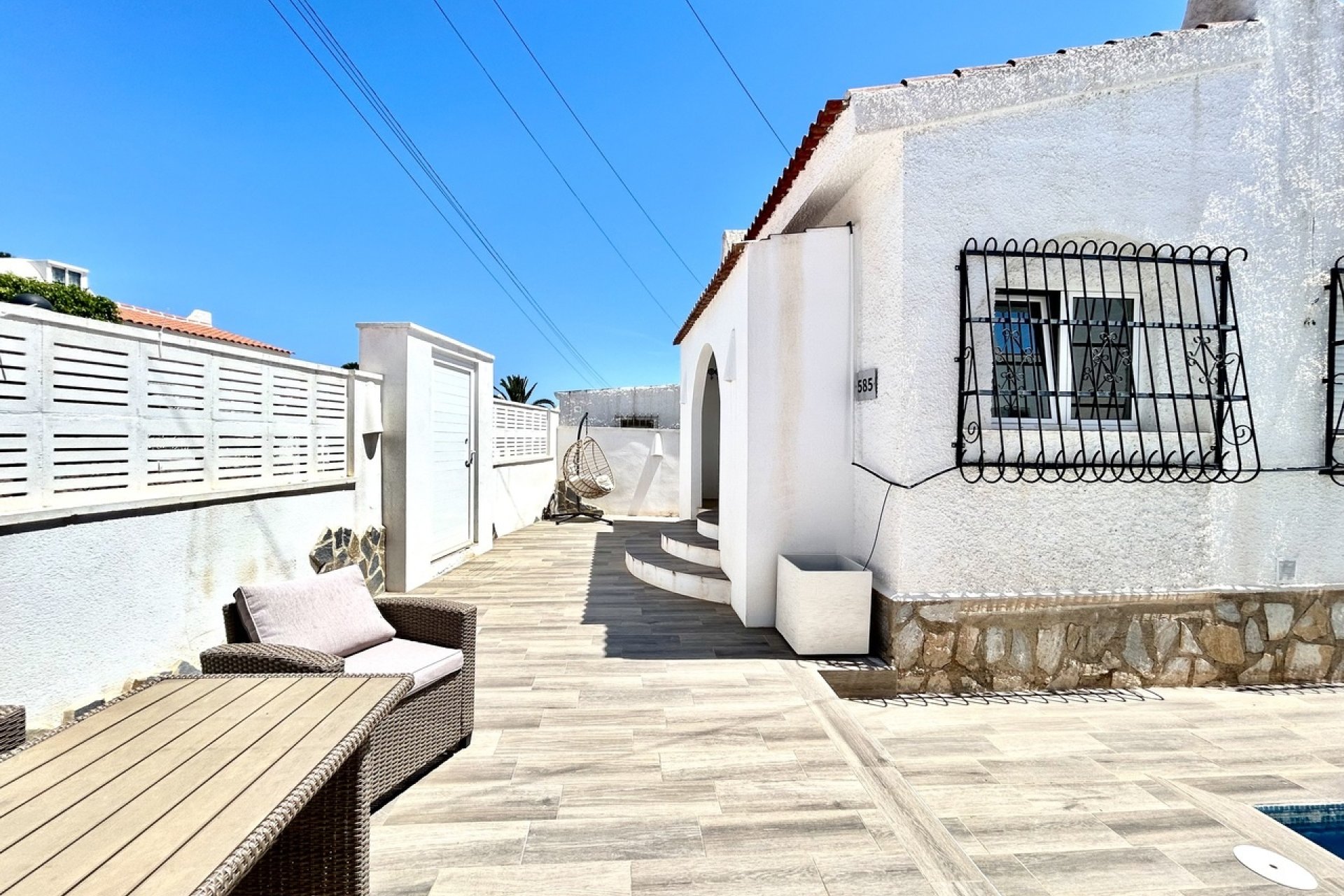 Odsprzedaż - Villa - Orihuela Costa - Villamartín