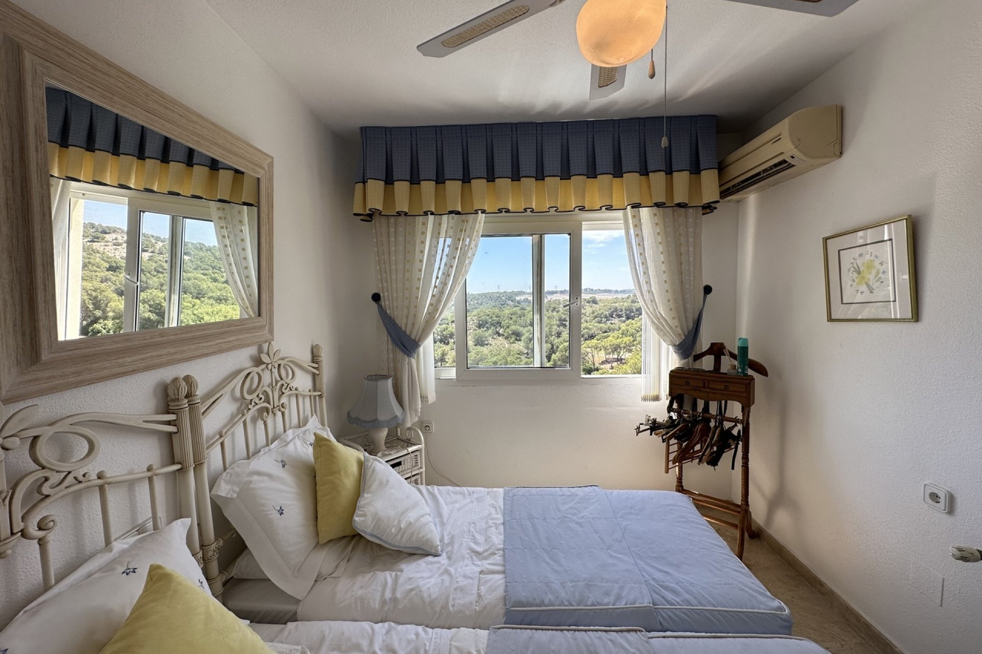 Odsprzedaż - Villa - Orihuela Costa - Villamartín