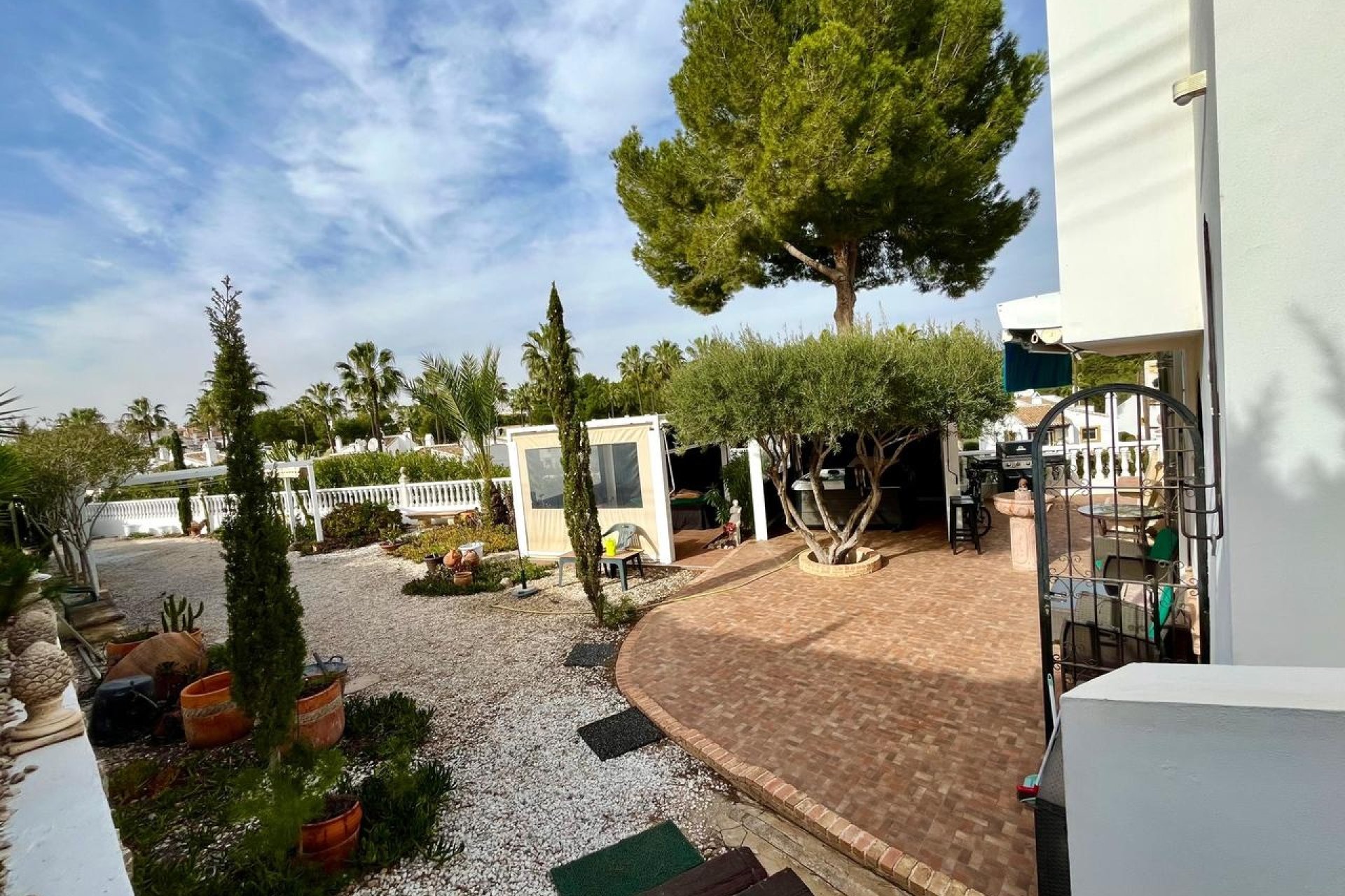 Odsprzedaż - Villa - Orihuela Costa - Villamartín
