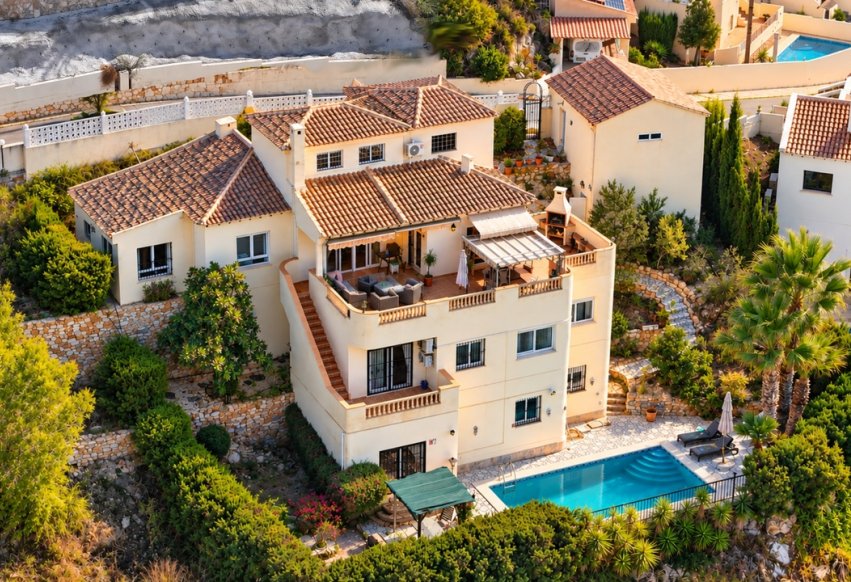 Odsprzedaż - Villa - Orihuela Costa - Villamartín