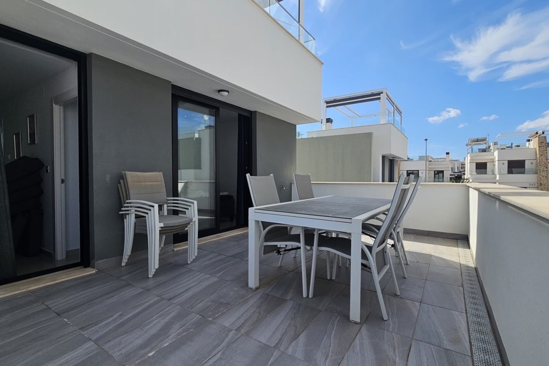 Odsprzedaż - Villa - Orihuela Costa - Villamartín