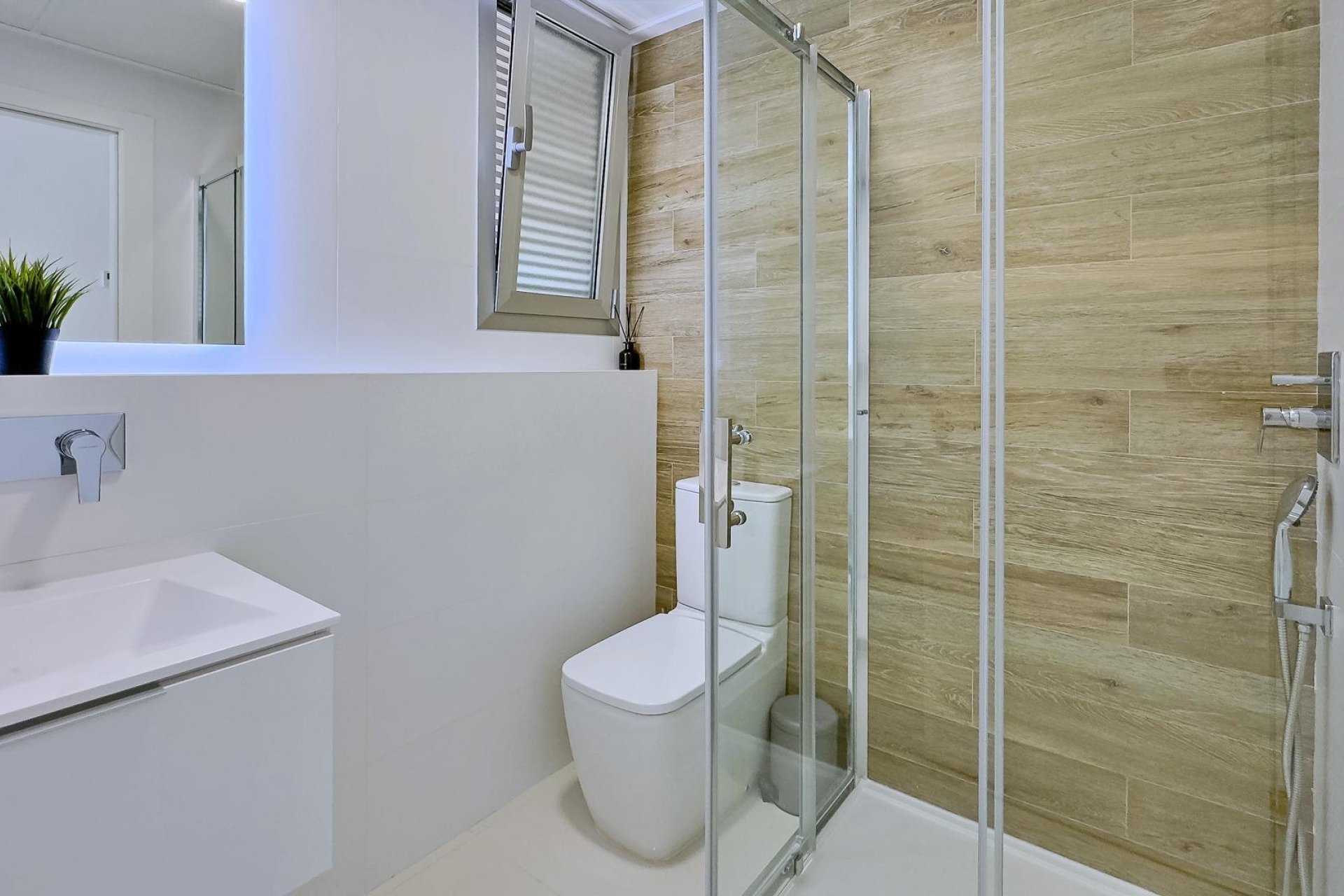 Odsprzedaż - Villa - Pilar de la Horadada - Pueblo Latino